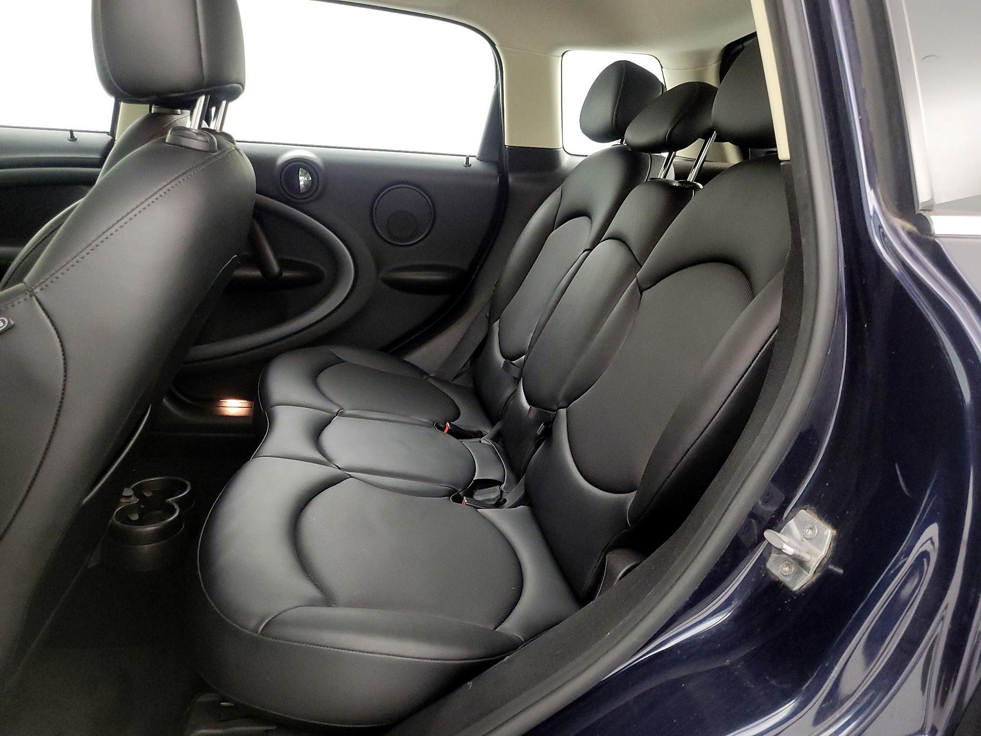 Thumbnail: 2014 MINI Cooper Countryman - 18