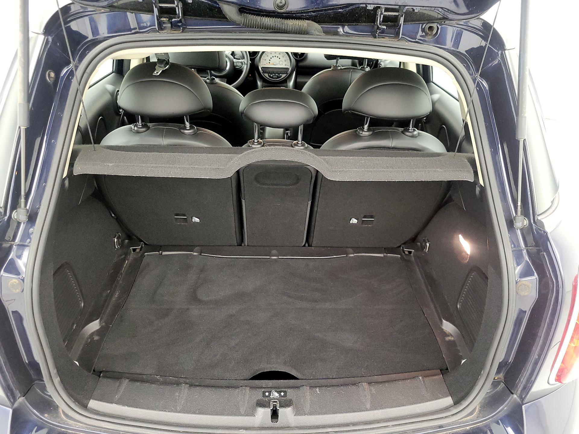 Thumbnail: 2014 MINI Cooper Countryman - 19