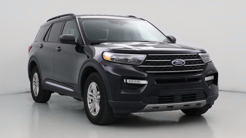 2023 Ford Explorer XLT Hero Image
