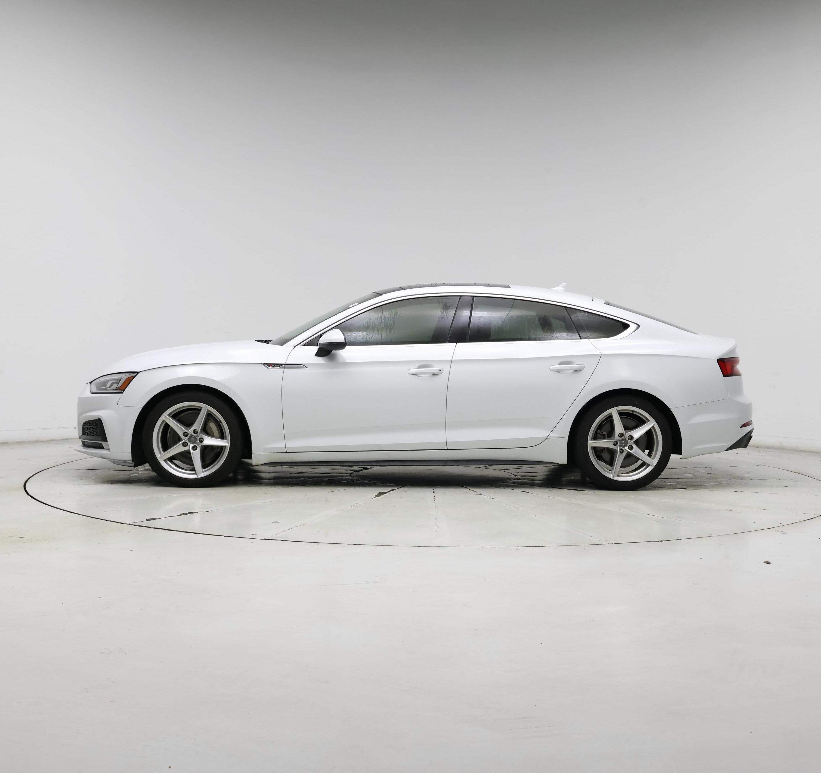 Thumbnail: 2019 Audi A5 - 3
