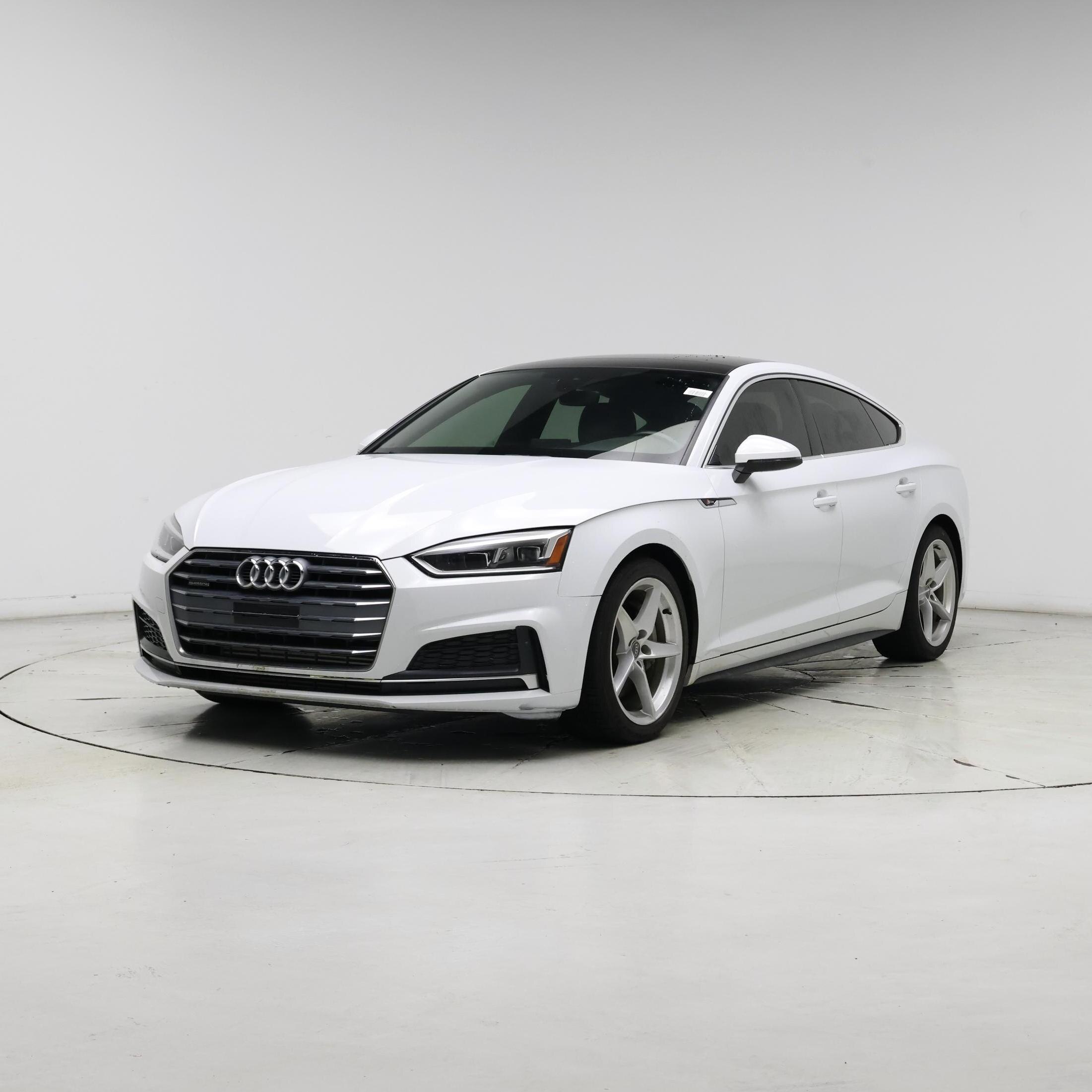 Thumbnail: 2019 Audi A5 - 4