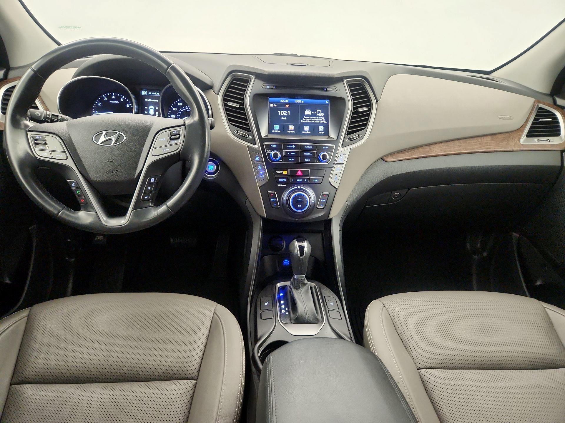 Thumbnail: 2019 Hyundai Santa Fe - 9