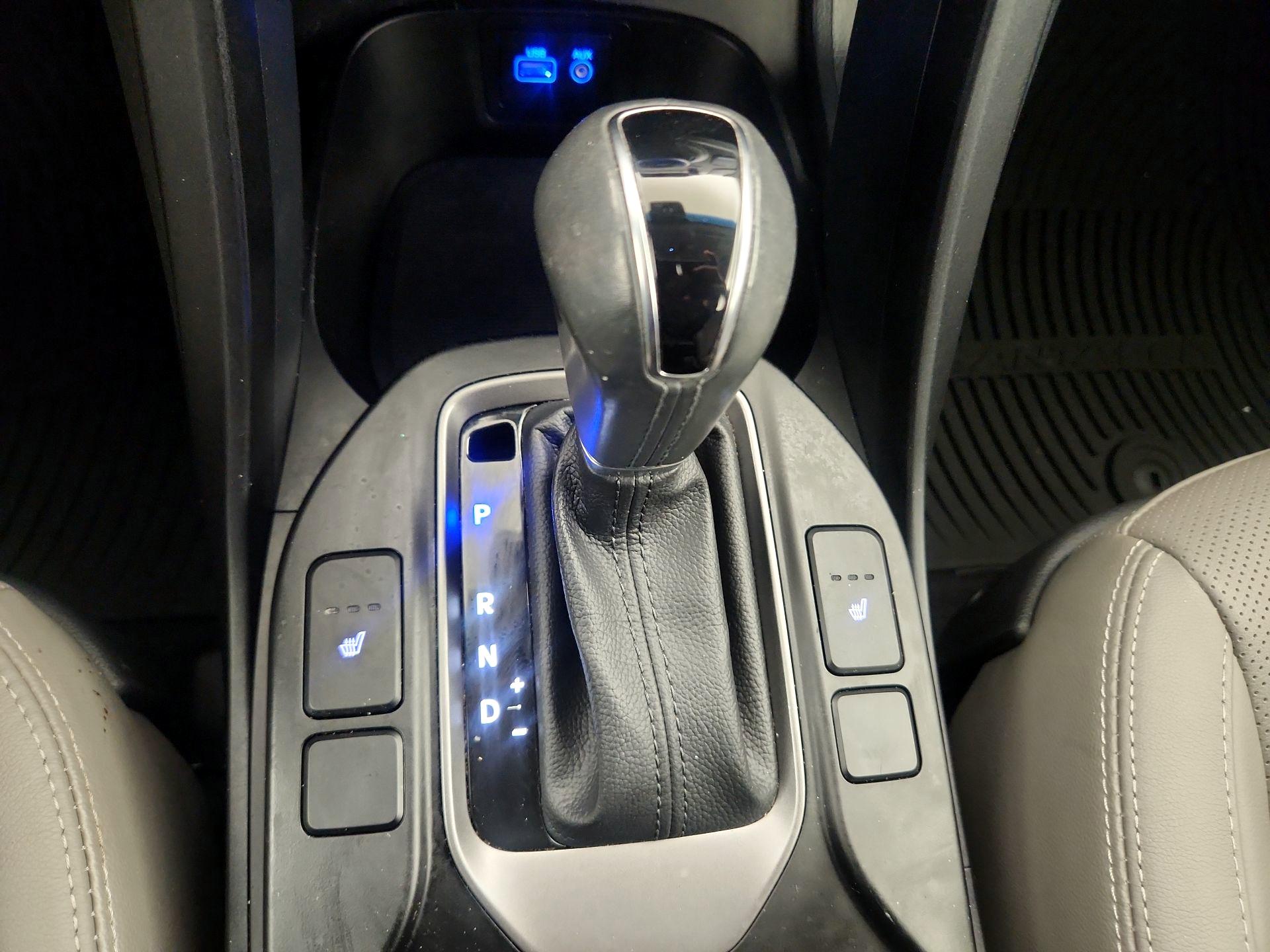 Thumbnail: 2019 Hyundai Santa Fe - 17