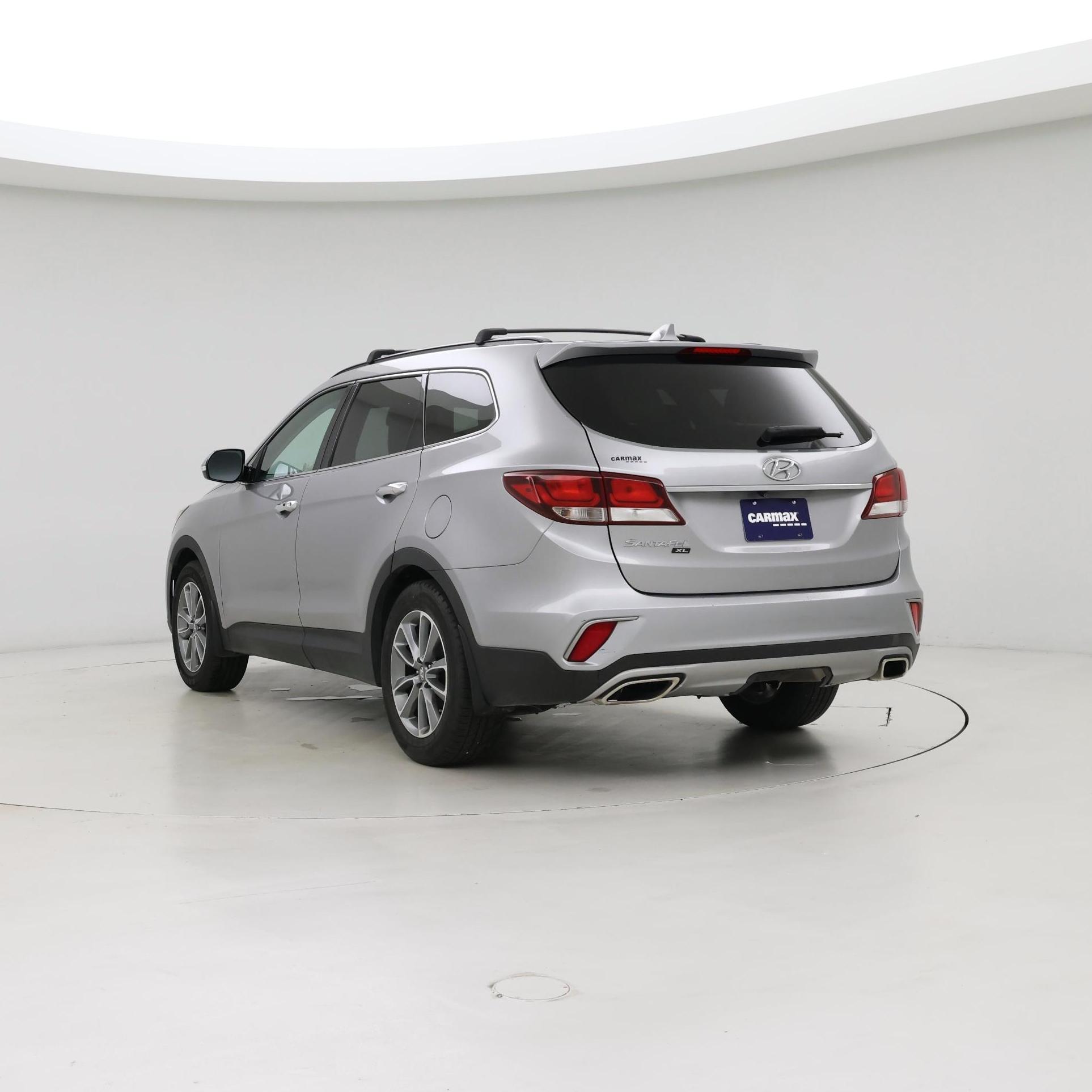 Thumbnail: 2019 Hyundai Santa Fe - 2