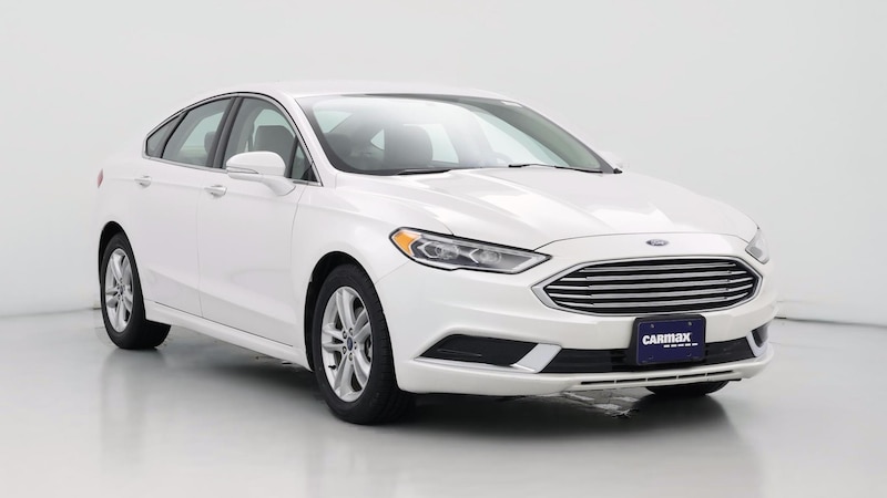 2018 Ford Fusion SE Hero Image