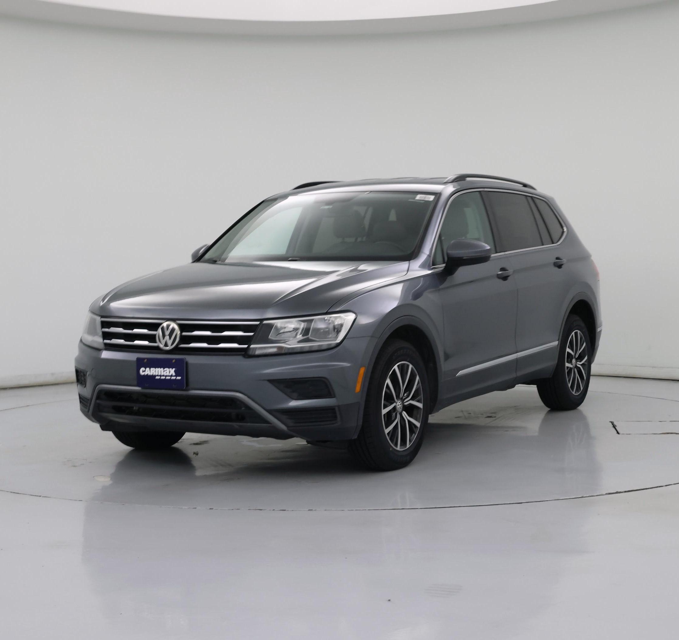 Thumbnail: 2018 Volkswagen Tiguan - 4