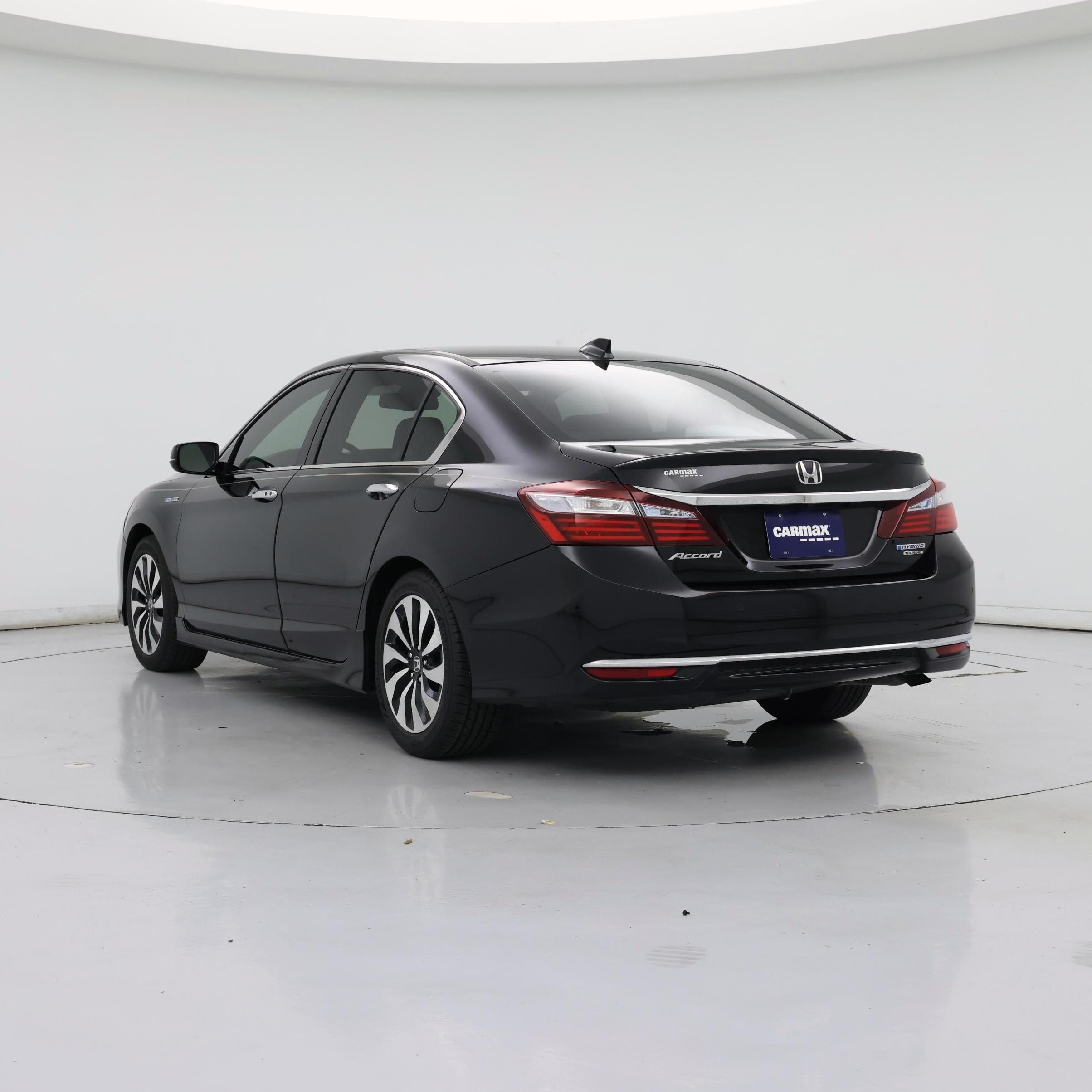 Thumbnail: 2017 Honda Accord - 2