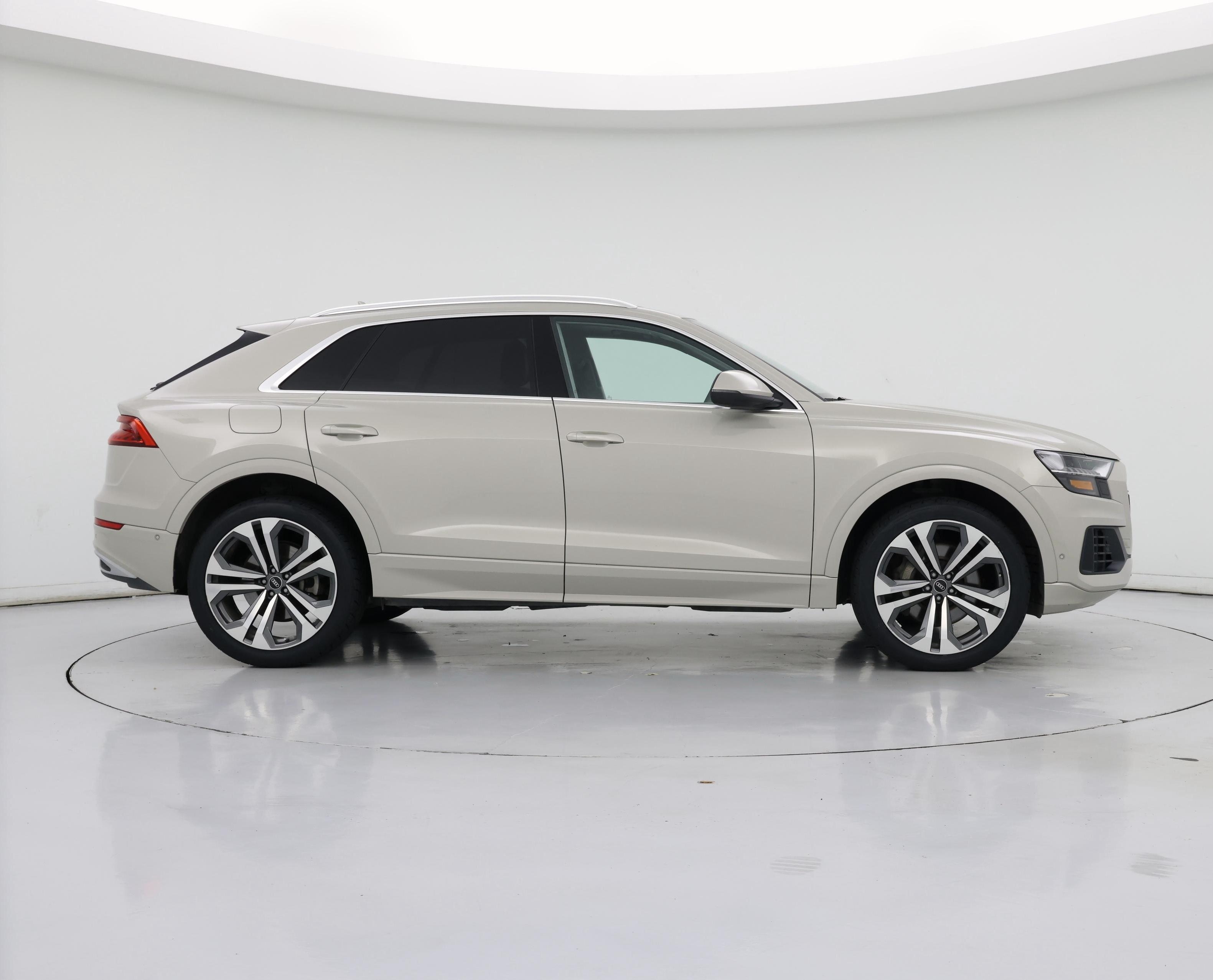 Thumbnail: 2021 Audi Q8 - 7