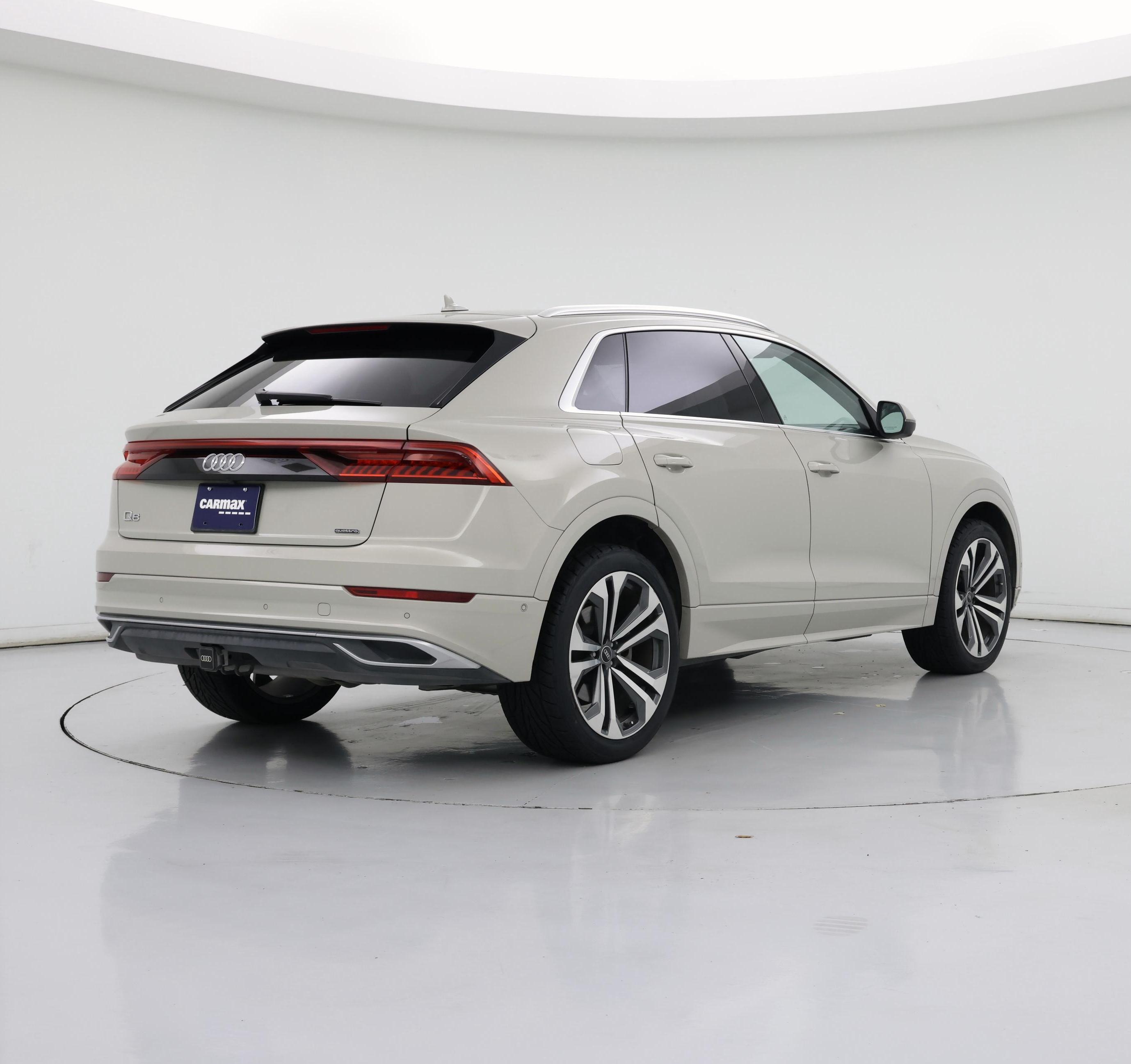 Thumbnail: 2021 Audi Q8 - 8