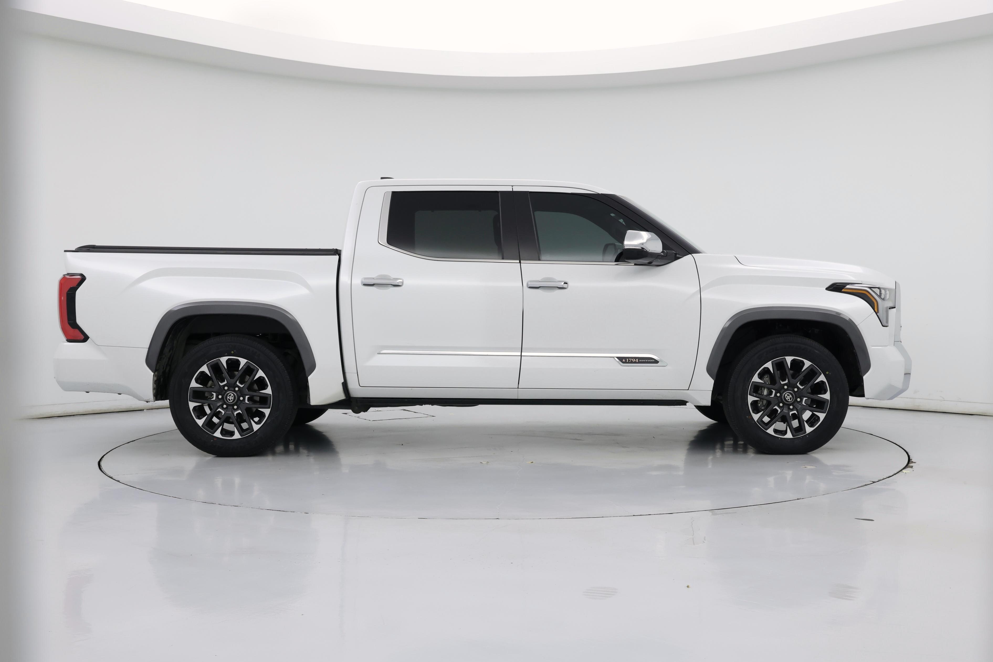 Thumbnail: 2024 Toyota Tundra - 7