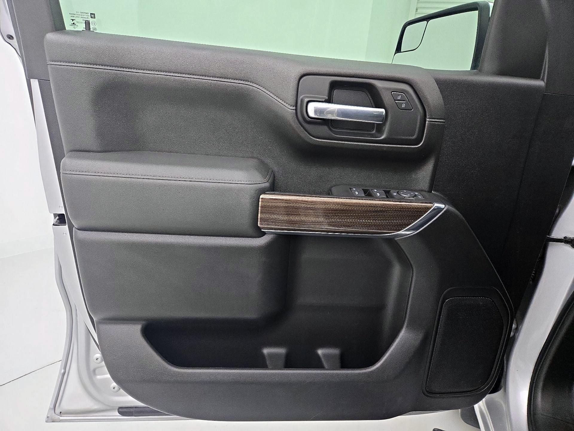 Thumbnail: 2021 Chevrolet Silverado 1500 - 12