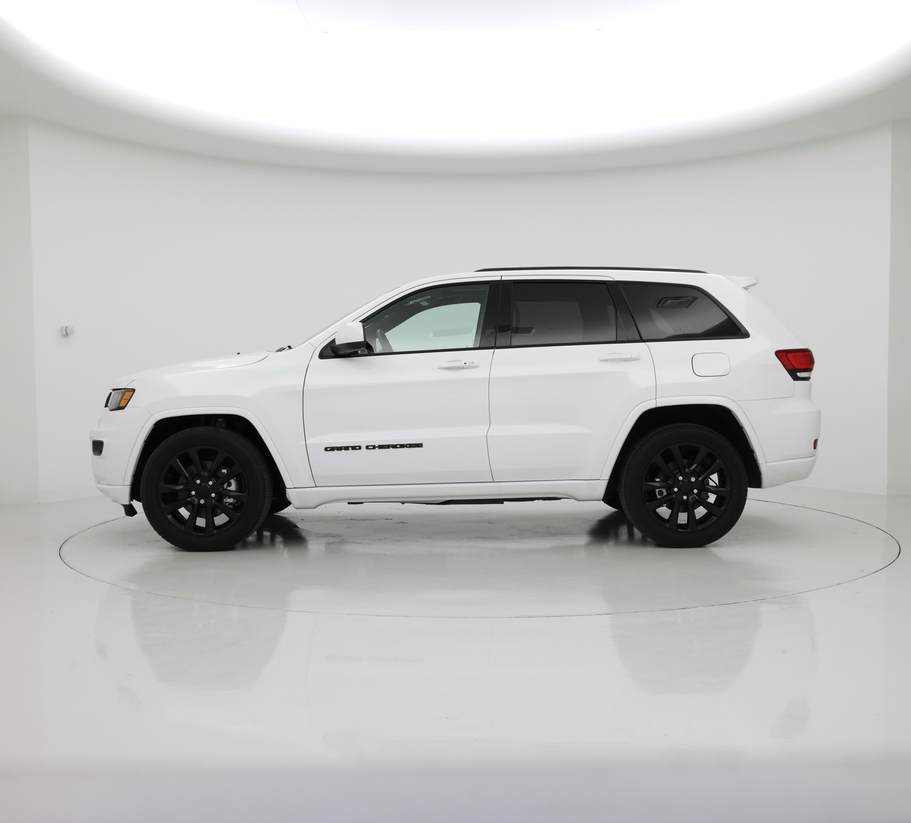 Thumbnail: 2021 Jeep Grand Cherokee - 3