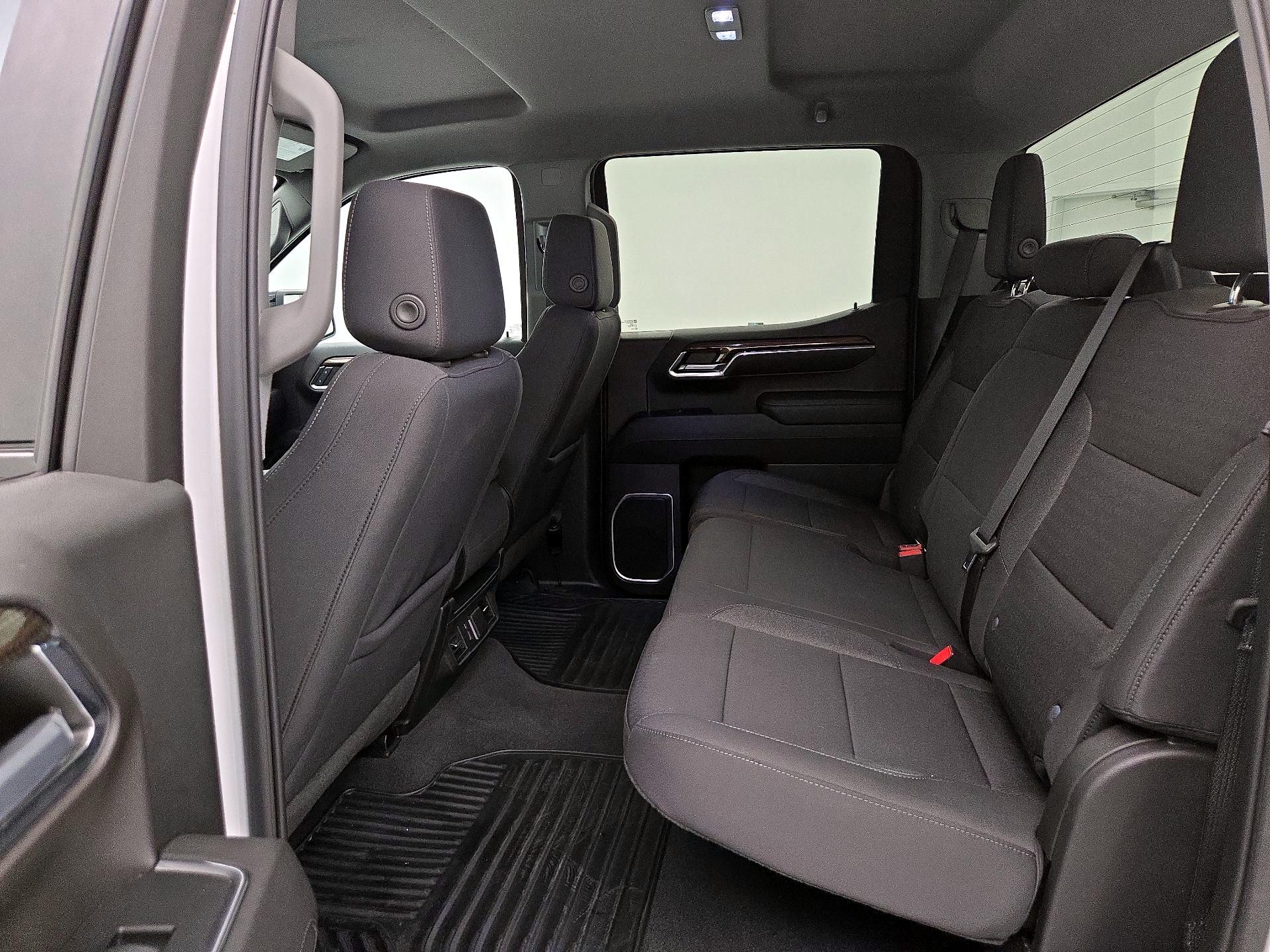 Thumbnail: 2023 Chevrolet Silverado 1500 - 20