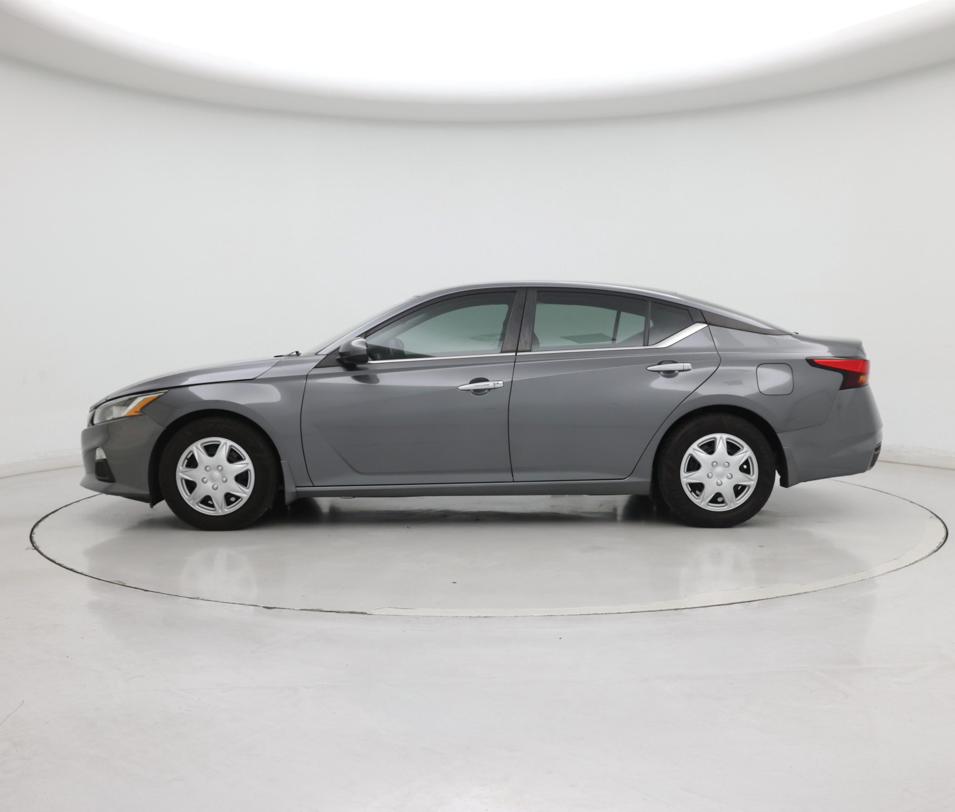 Thumbnail: 2021 Nissan Altima - 3