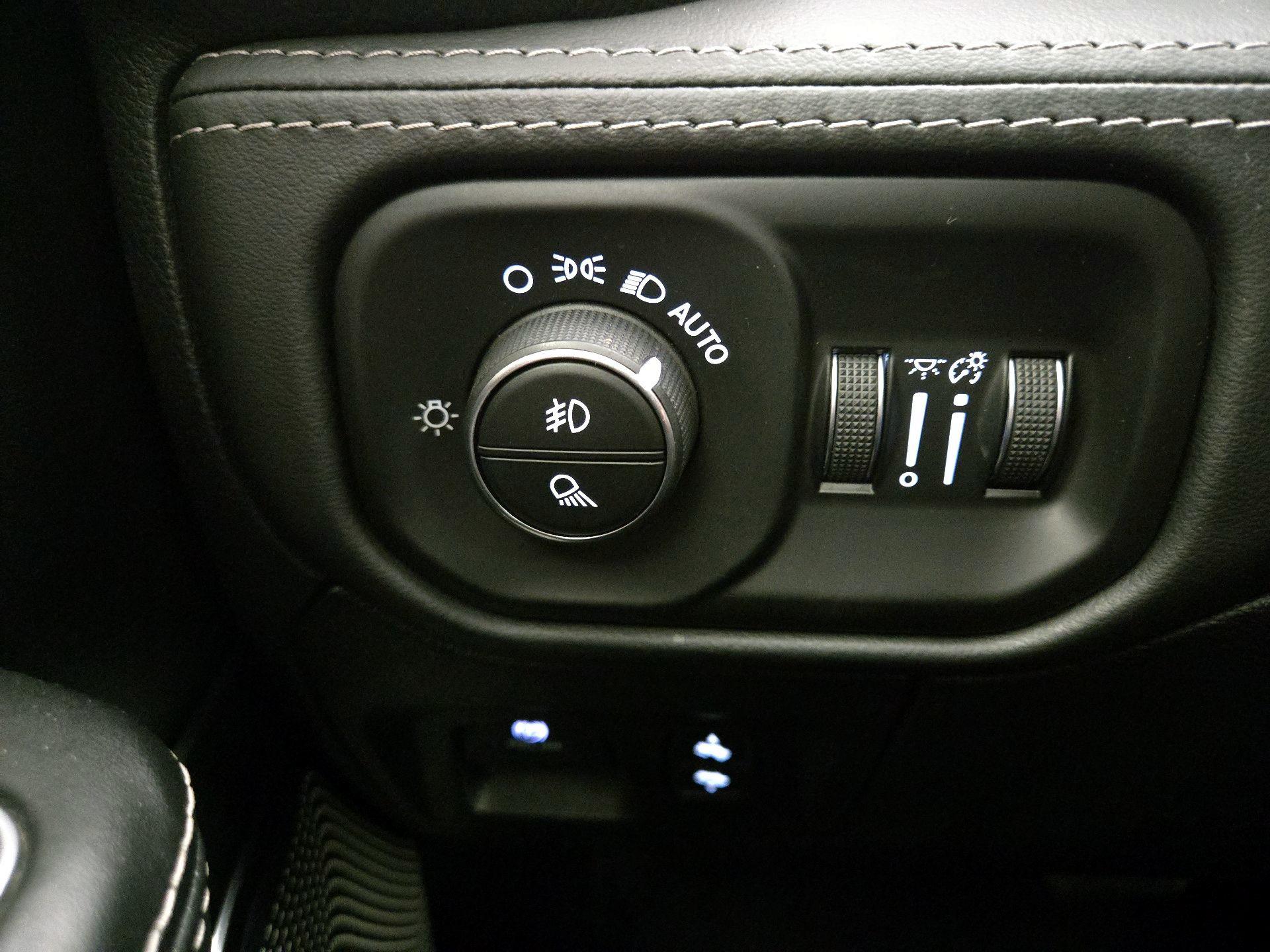 Thumbnail: 2021 RAM 1500 - 13