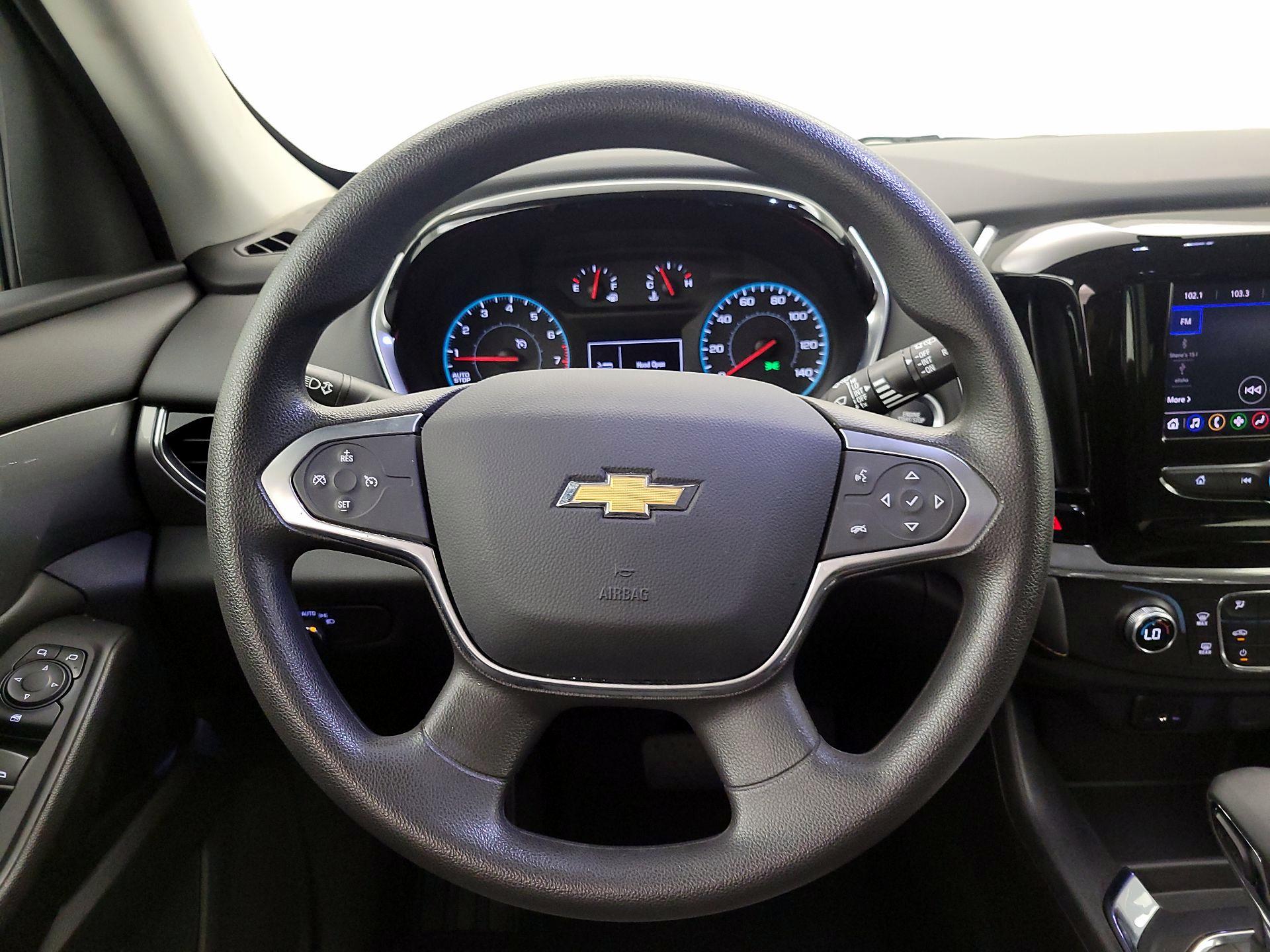 Thumbnail: 2021 Chevrolet Traverse - 10