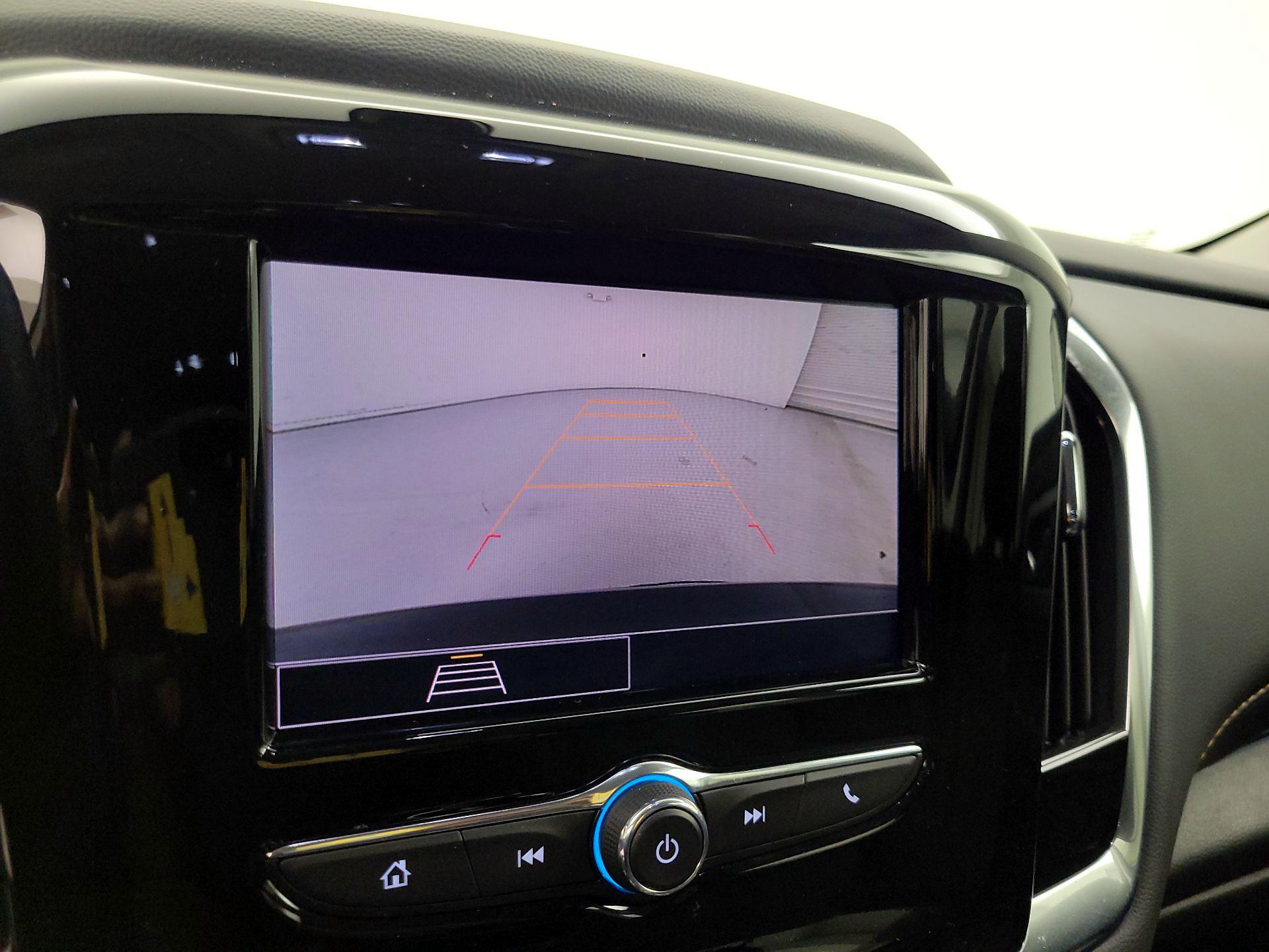 Thumbnail: 2021 Chevrolet Traverse - 14