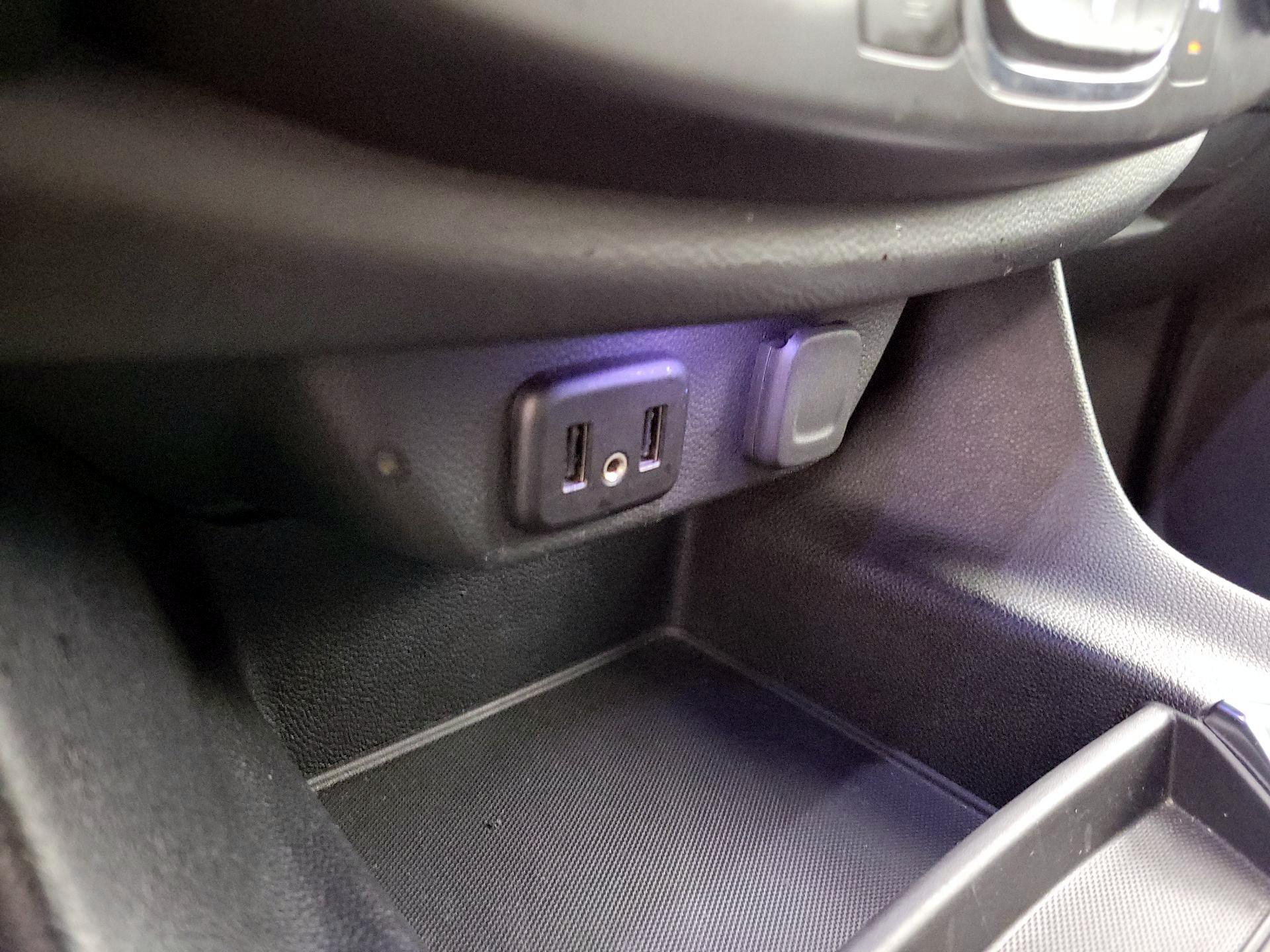 Thumbnail: 2021 Chevrolet Traverse - 18