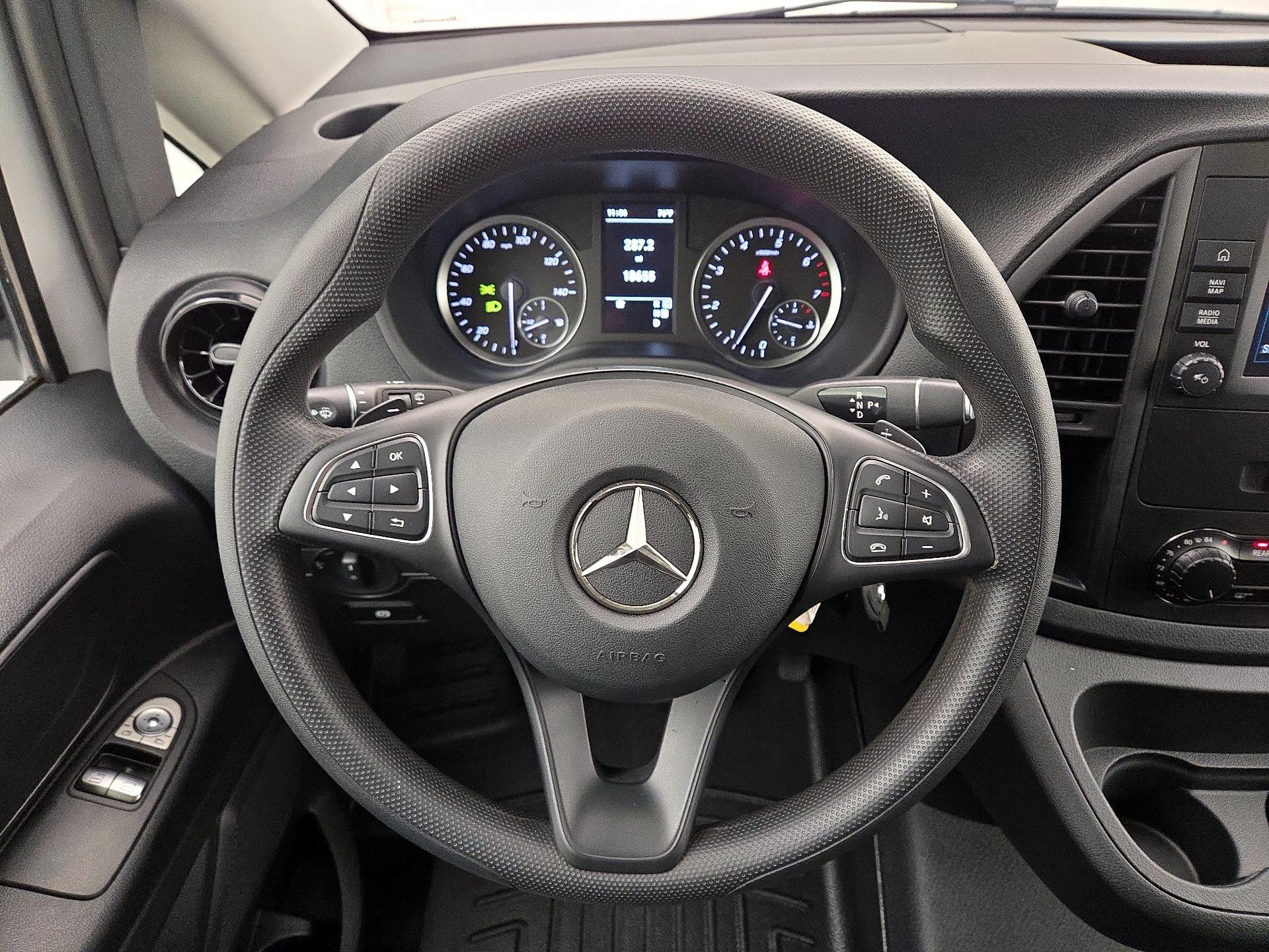 Thumbnail: 2023 Mercedes-Benz Metris - 10