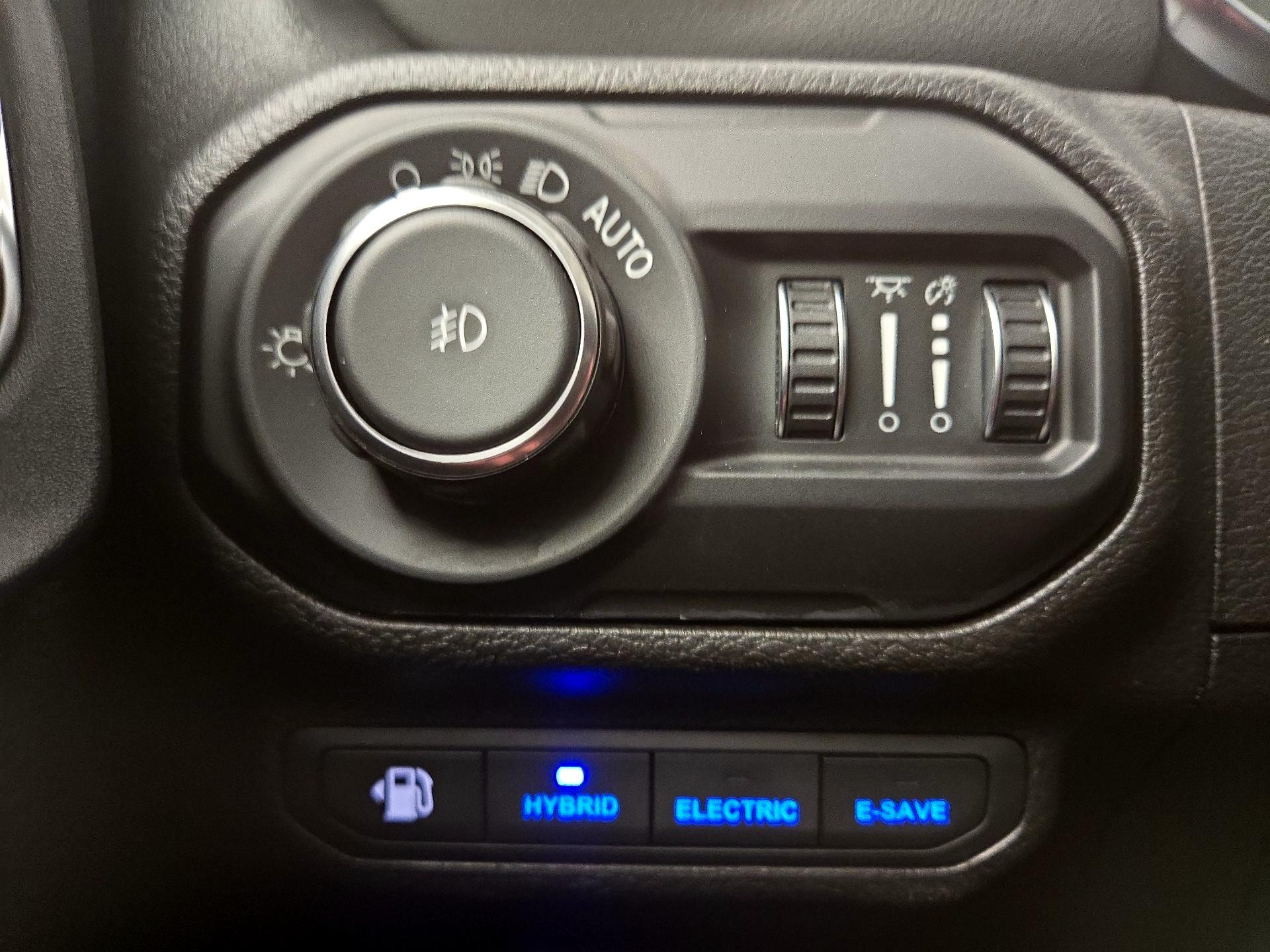 Thumbnail: 2022 Jeep Wrangler - 11