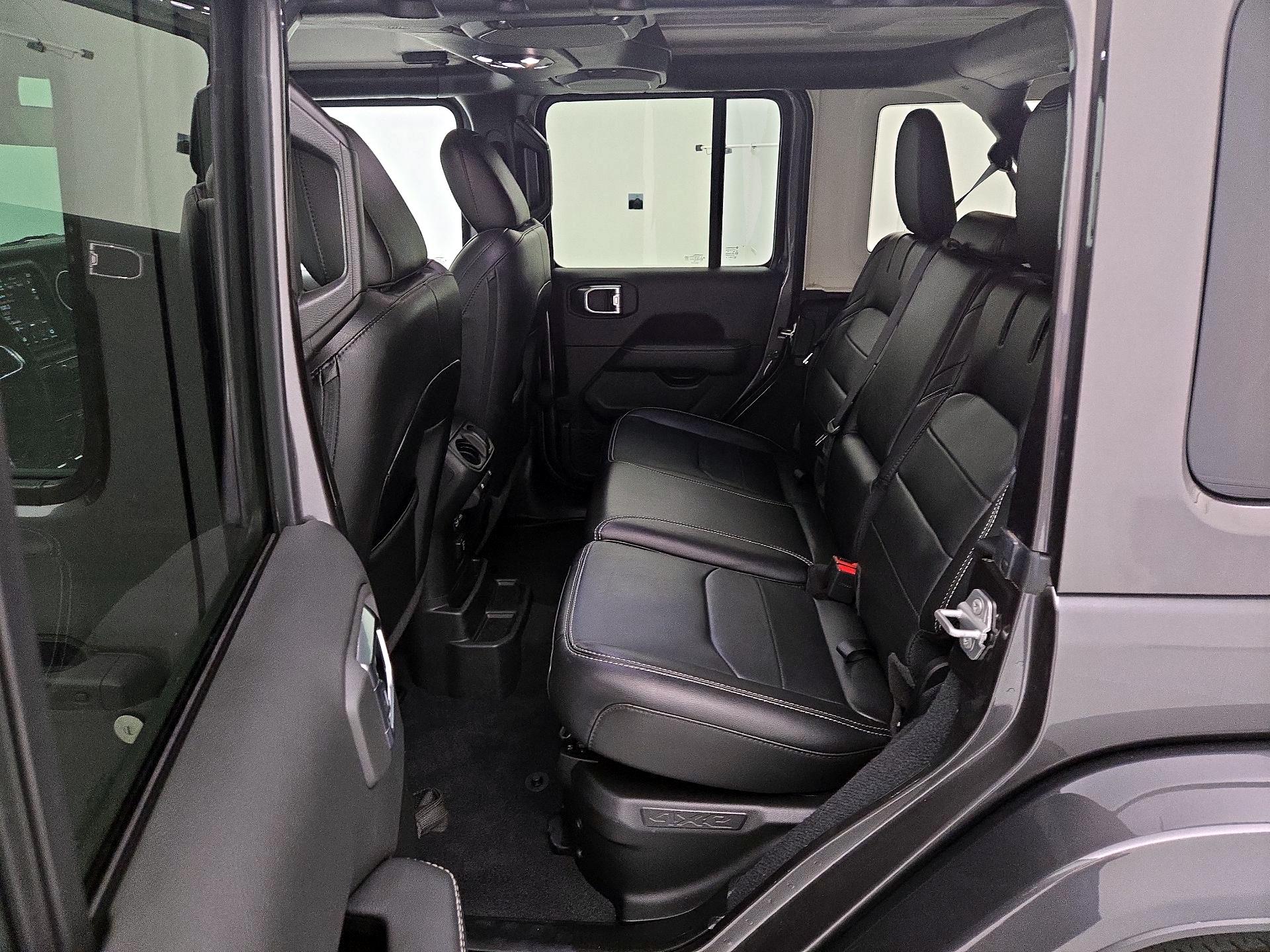 Thumbnail: 2022 Jeep Wrangler - 18