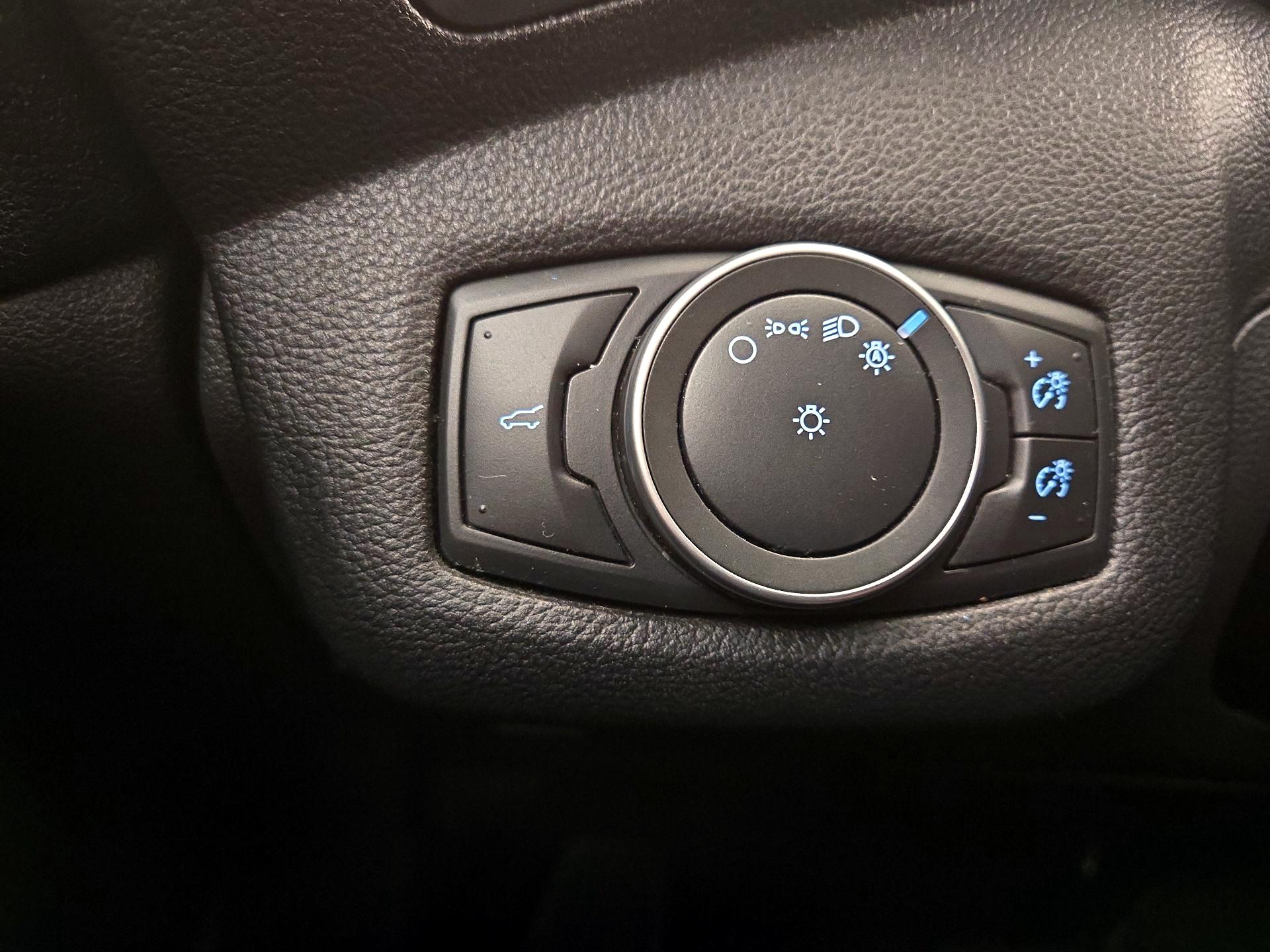 Thumbnail: 2019 Ford Escape - 13