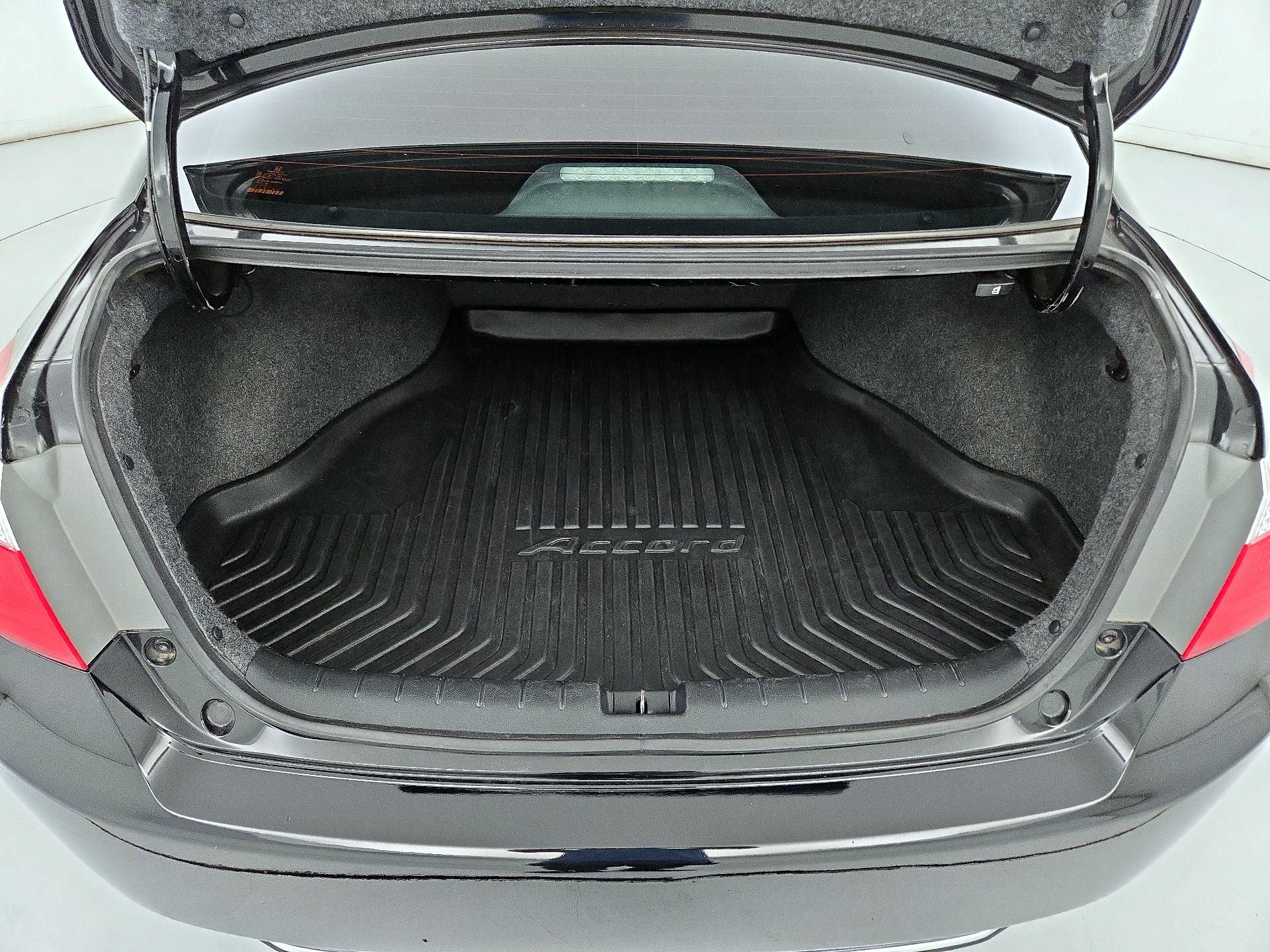 Thumbnail: 2013 Honda Accord - 20