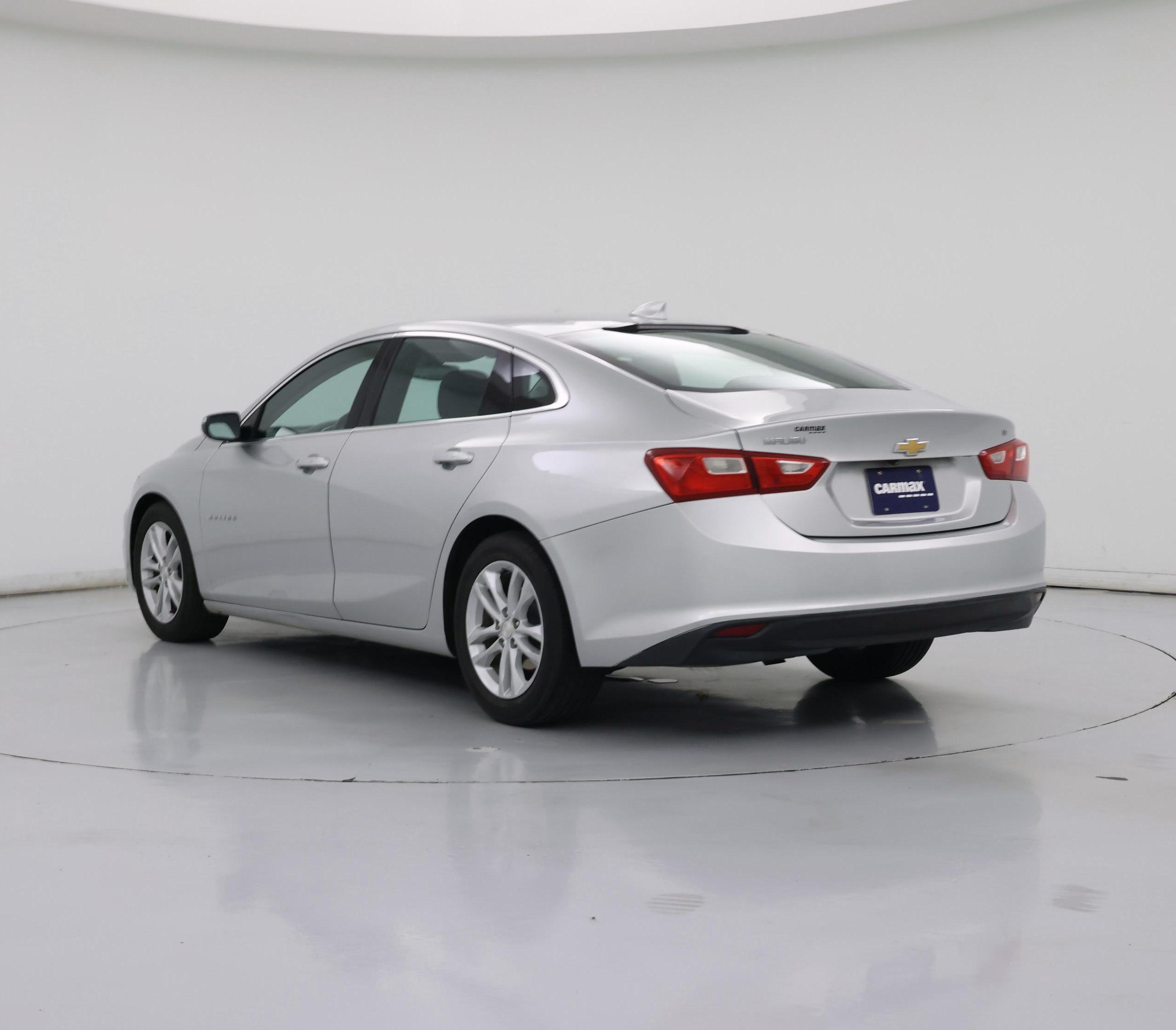 Thumbnail: 2016 Chevrolet Malibu - 2