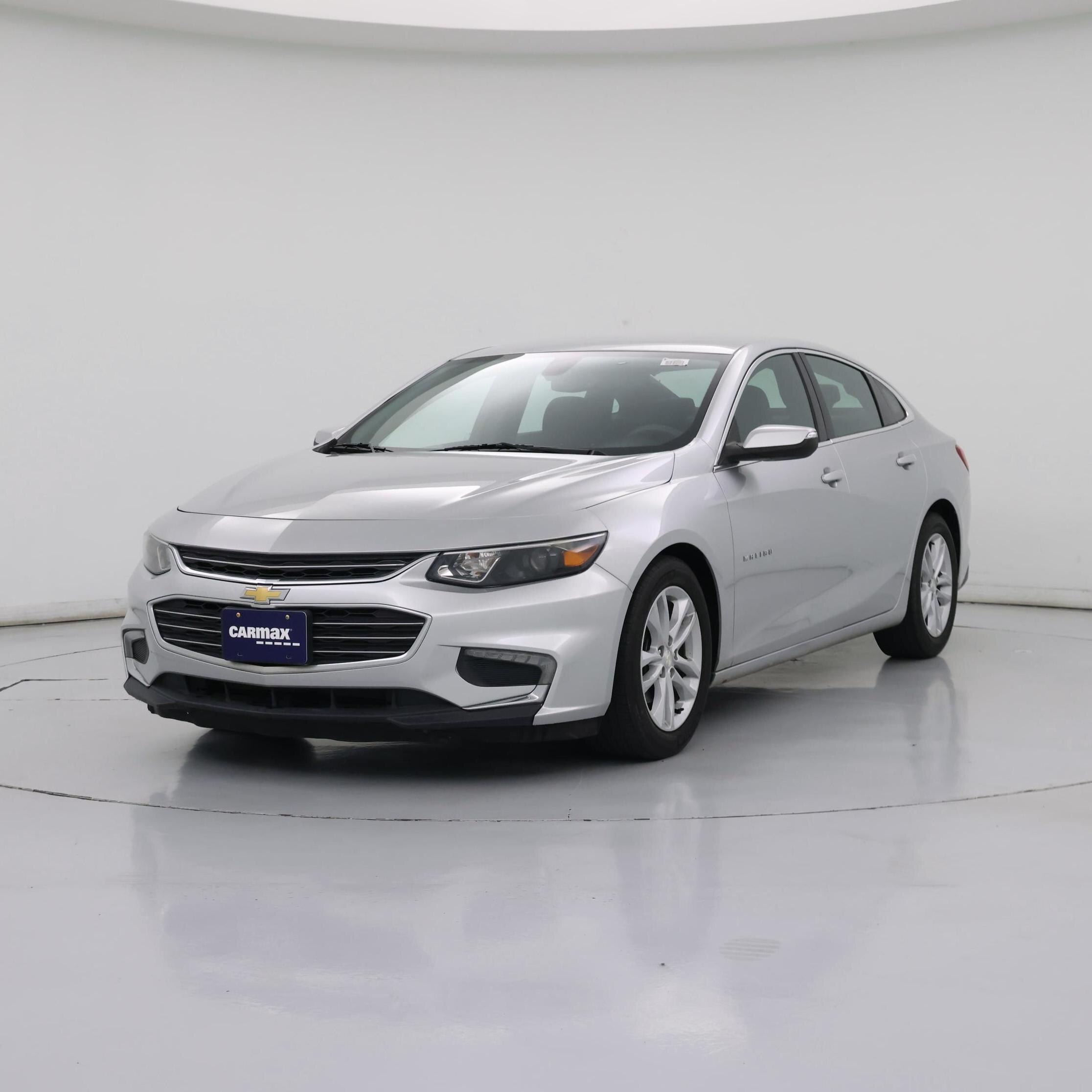 Thumbnail: 2016 Chevrolet Malibu - 4