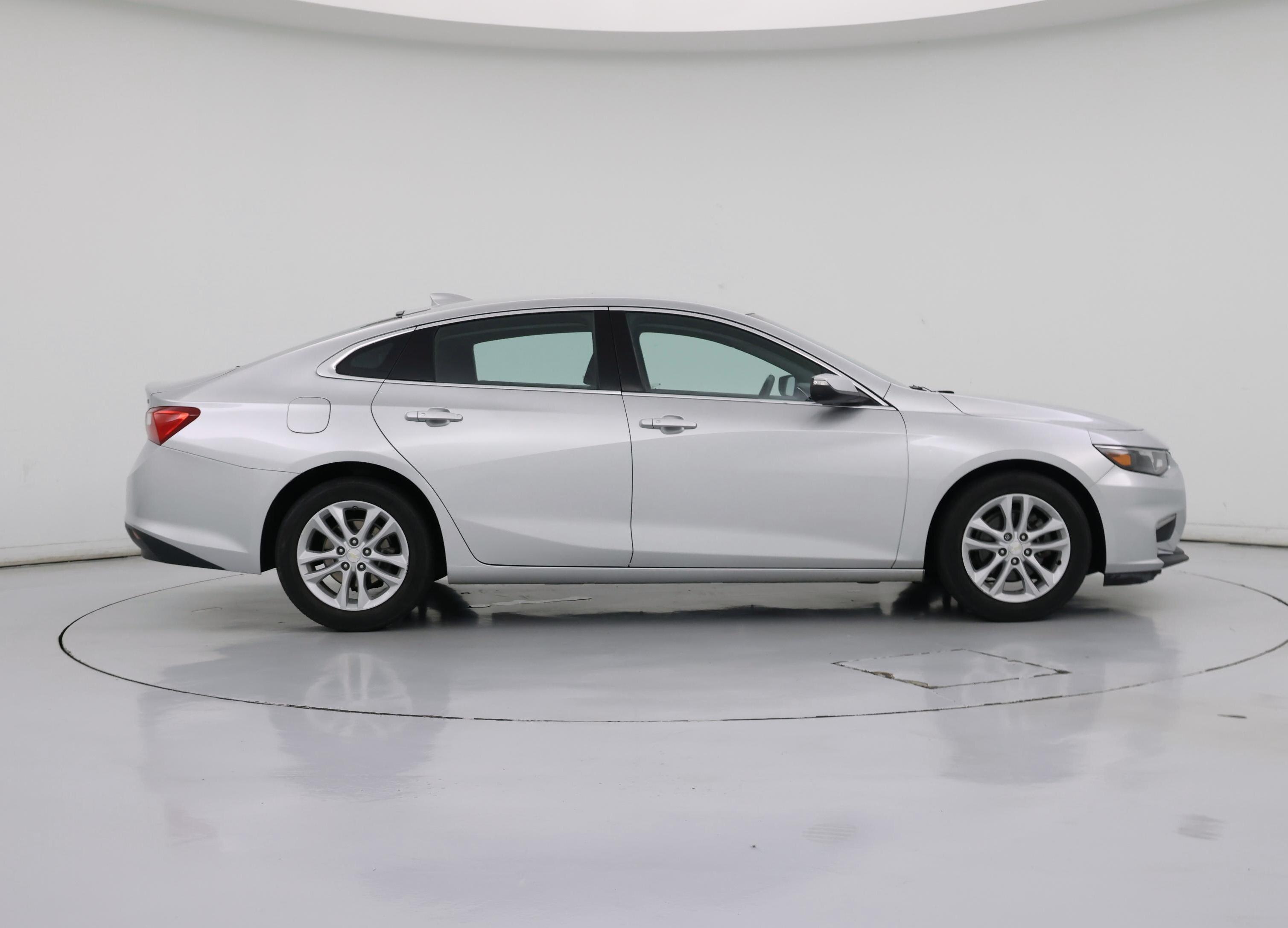 Thumbnail: 2016 Chevrolet Malibu - 7