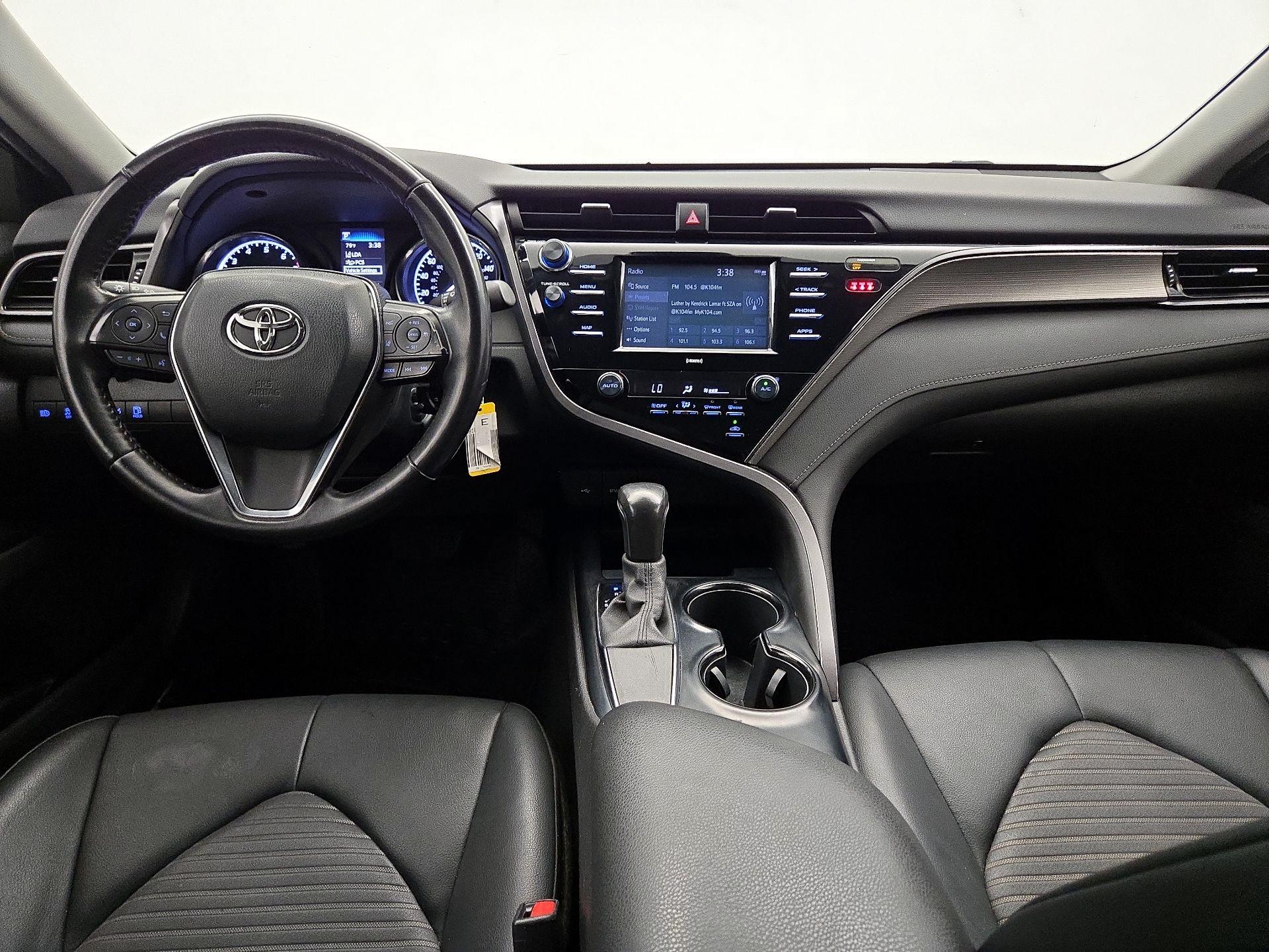 Thumbnail: 2020 Toyota Camry - 9