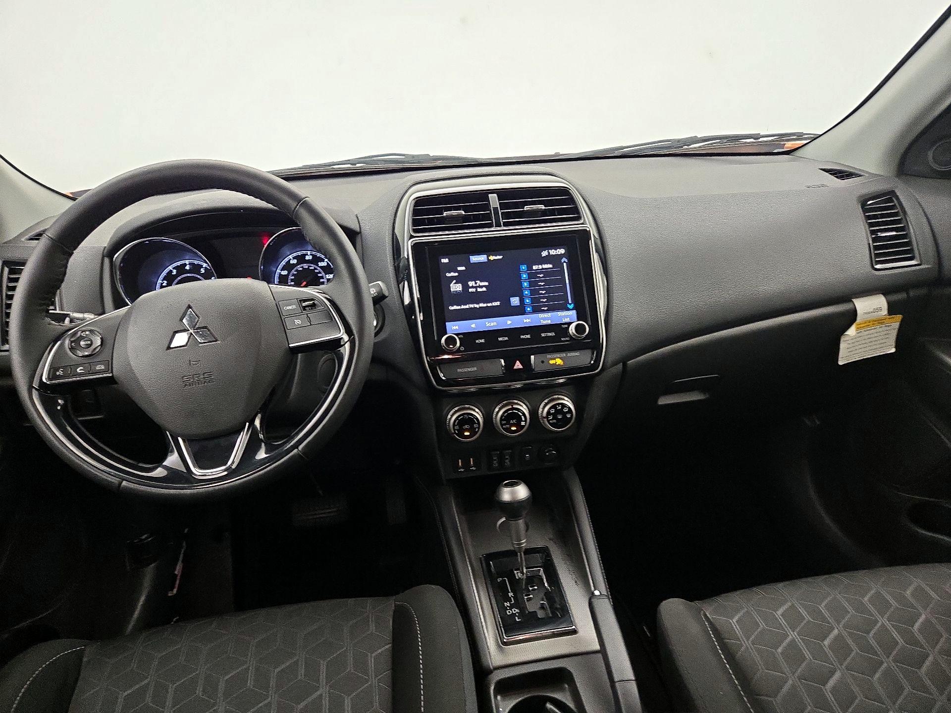 Thumbnail: 2020 Mitsubishi Outlander Sport - 9