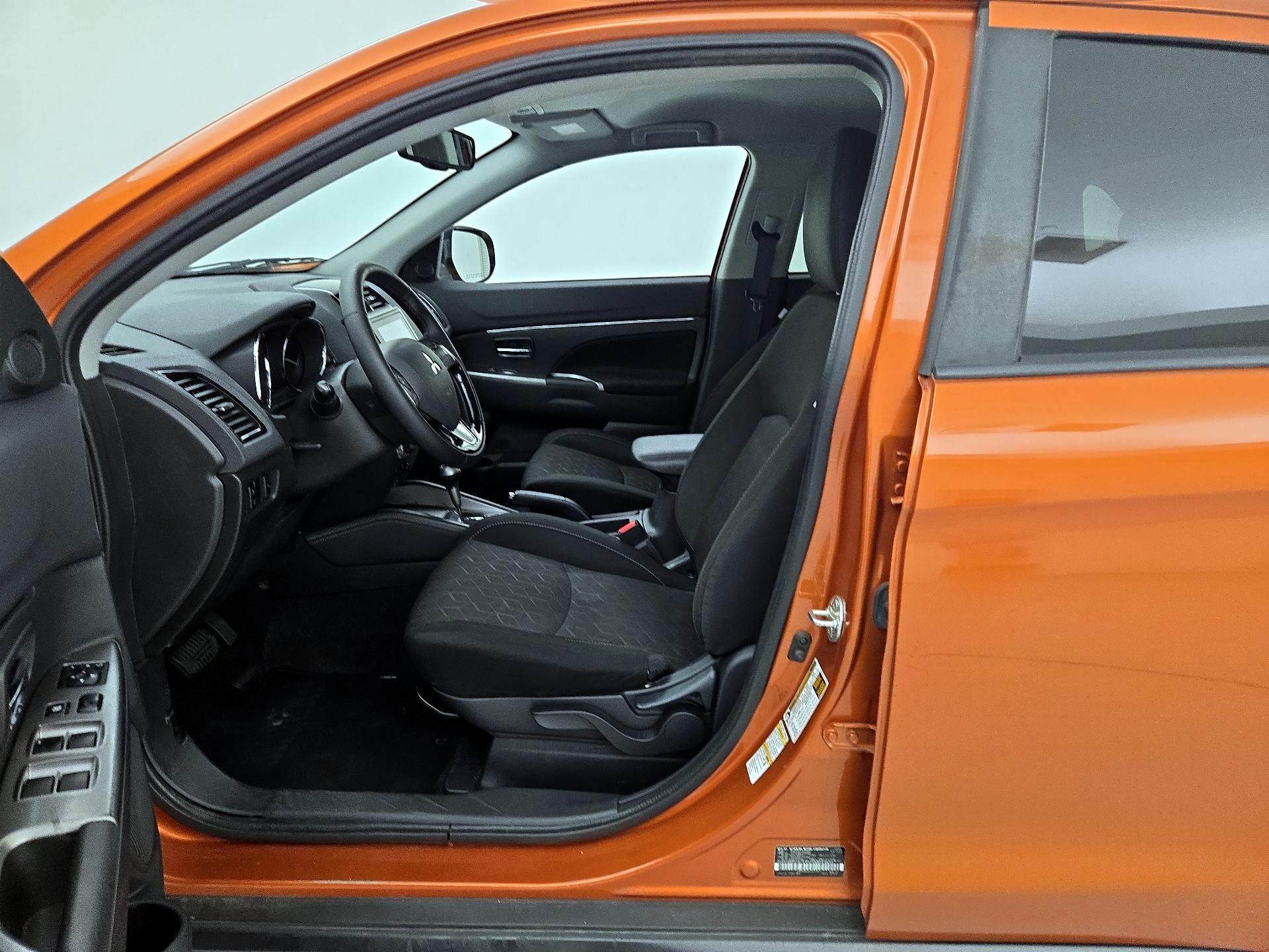 Thumbnail: 2020 Mitsubishi Outlander Sport - 11