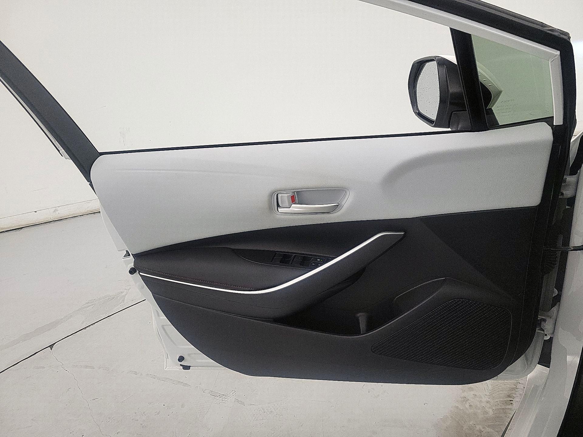 Thumbnail: 2023 Toyota Corolla - 12