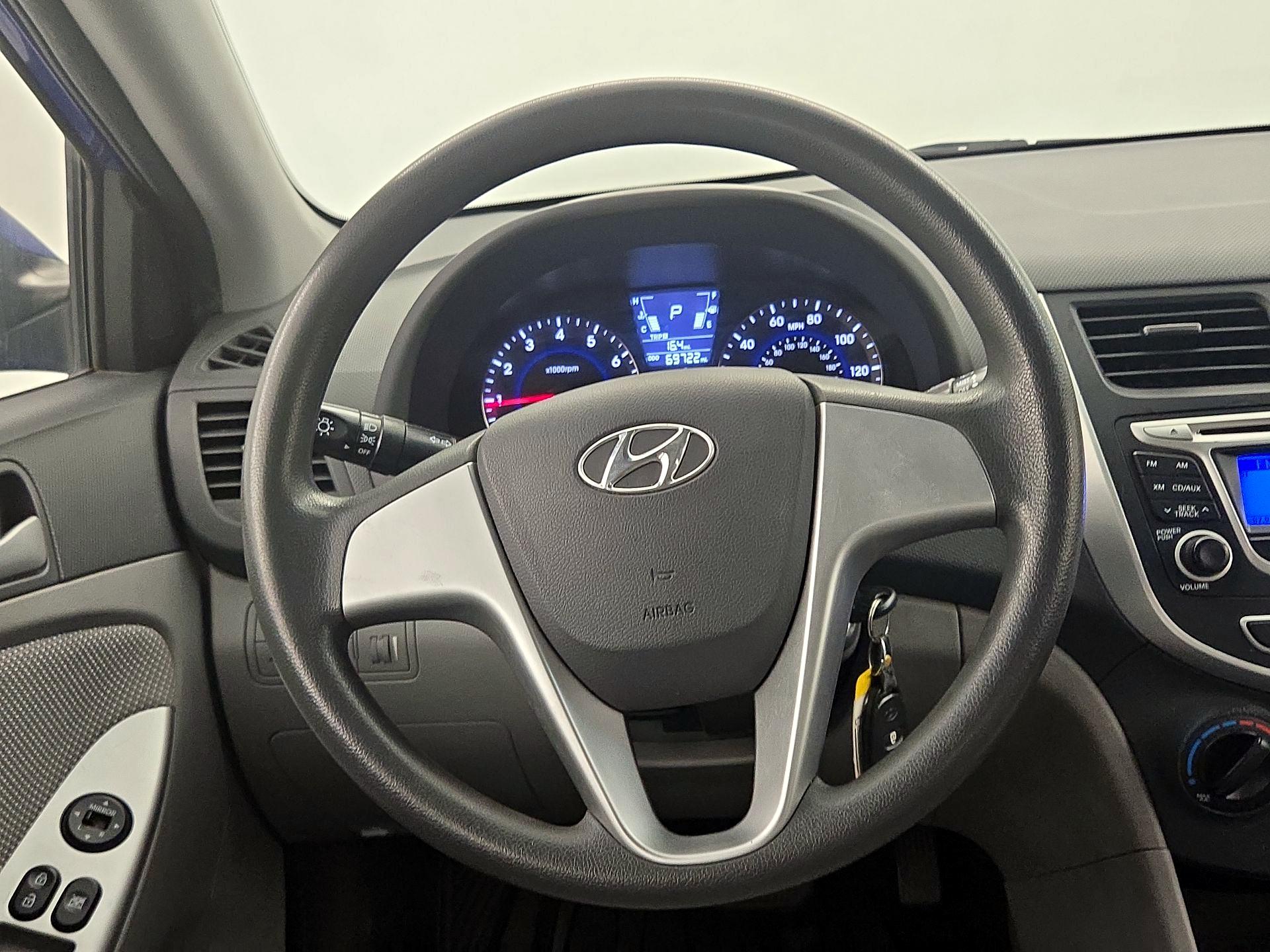 Thumbnail: 2013 Hyundai Accent - 10