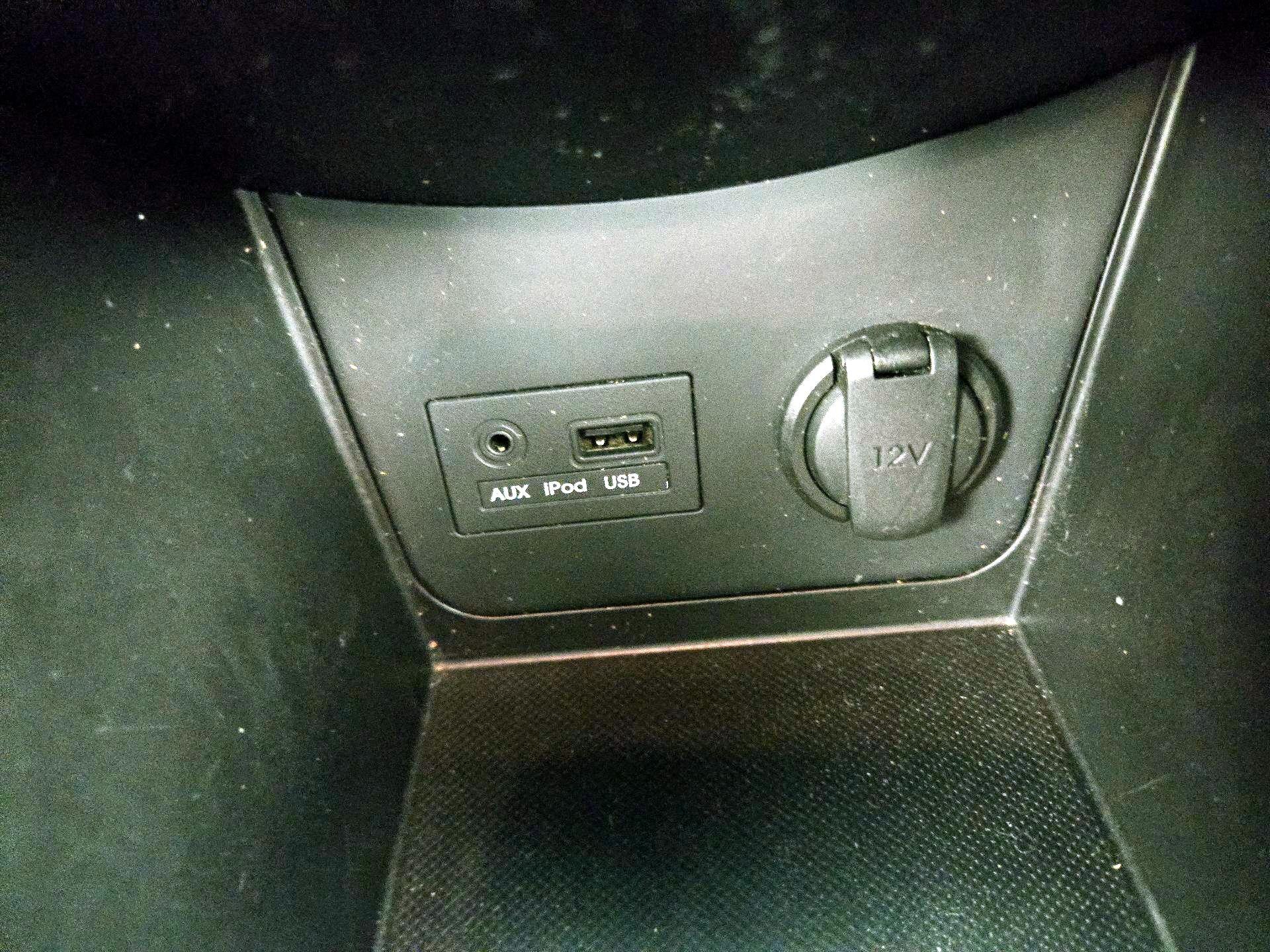 Thumbnail: 2013 Hyundai Accent - 17