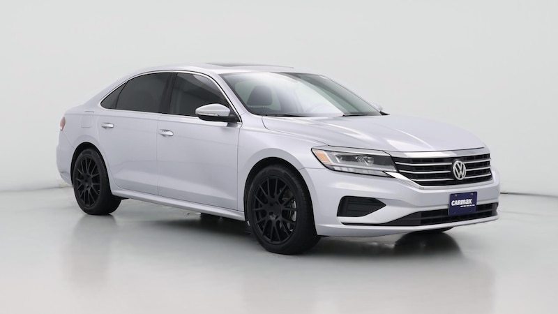 2021 Volkswagen Passat SE Hero Image