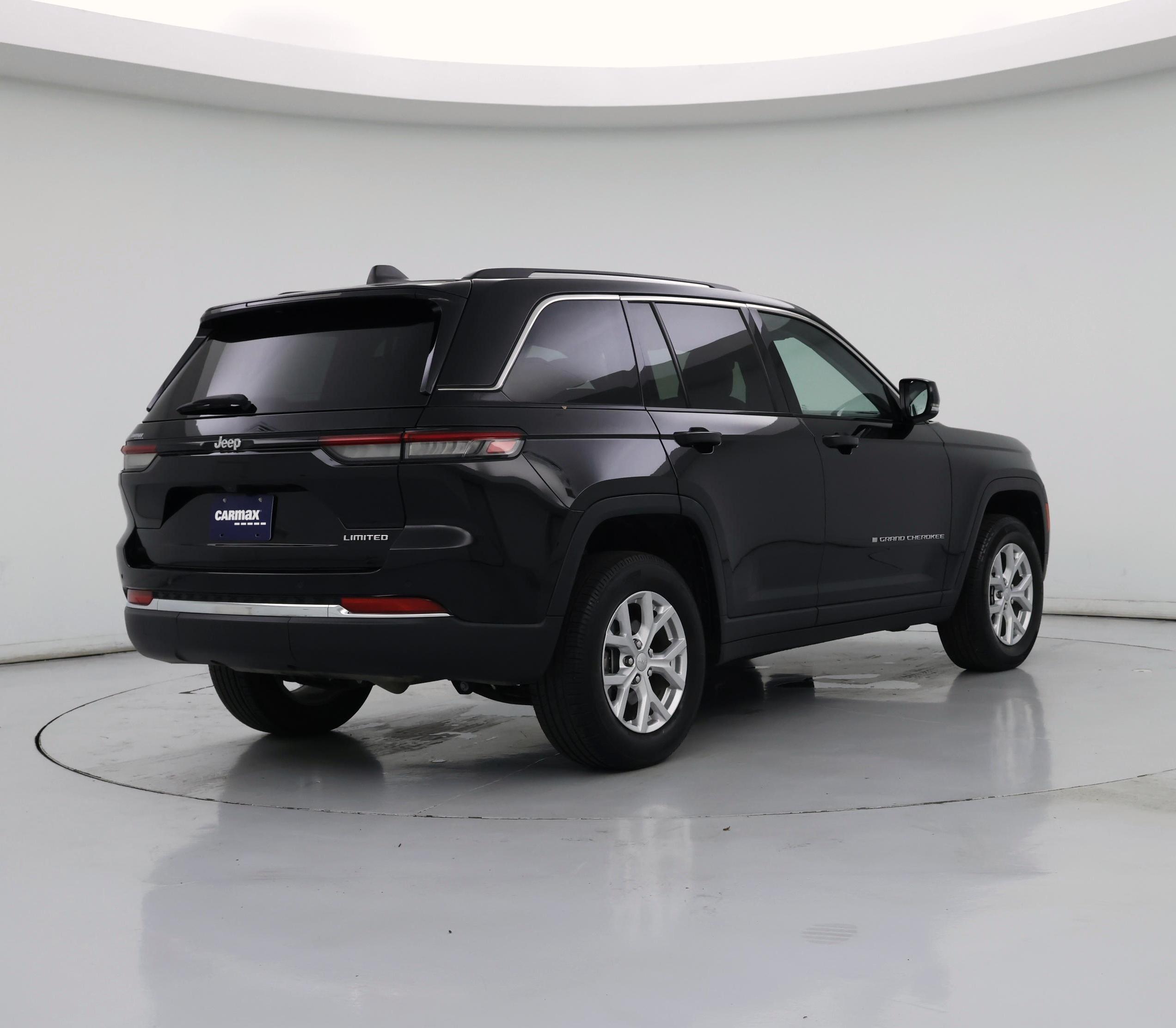Thumbnail: 2023 Jeep Grand Cherokee - 8