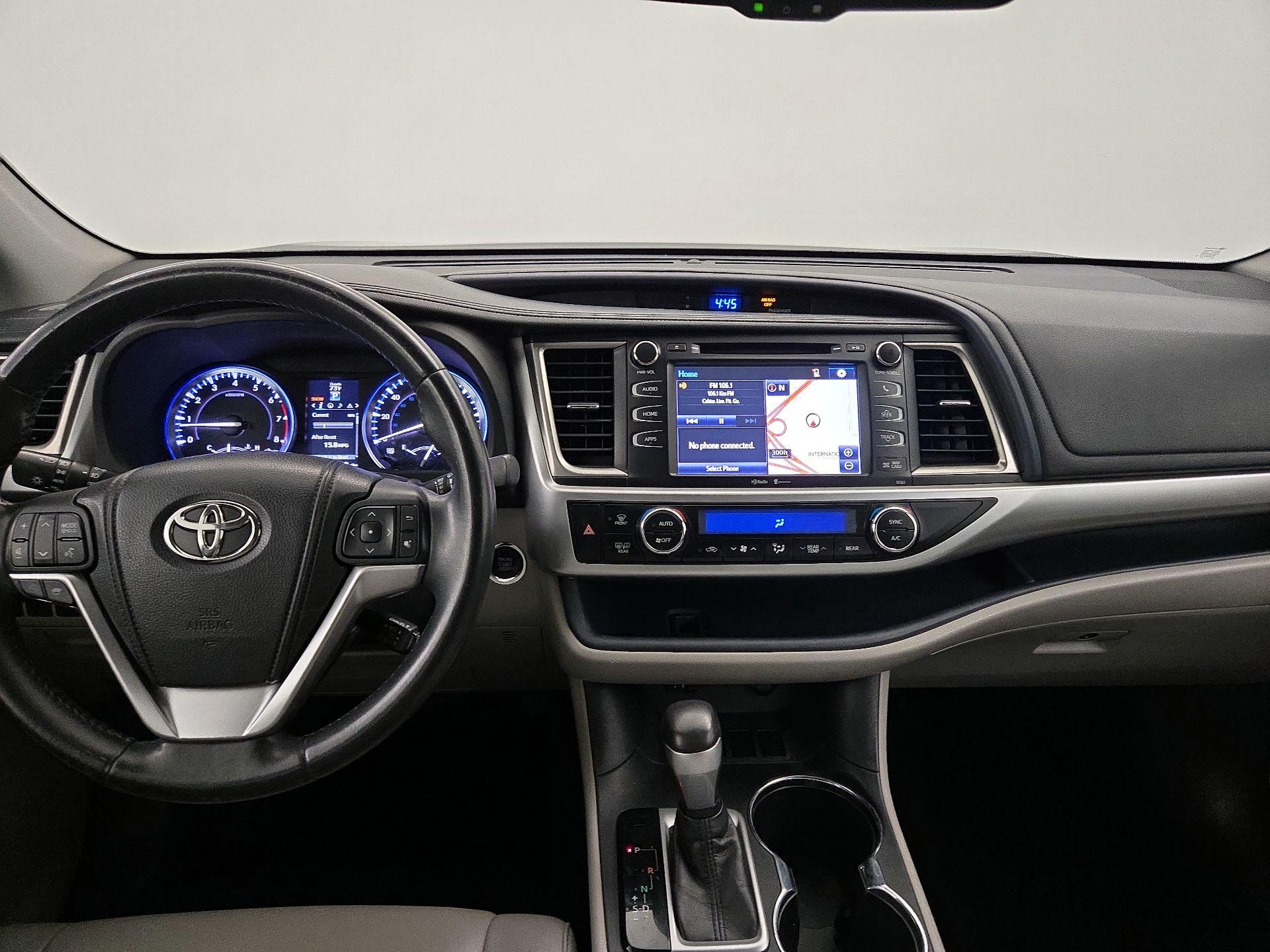 Thumbnail: 2014 Toyota Highlander - 9