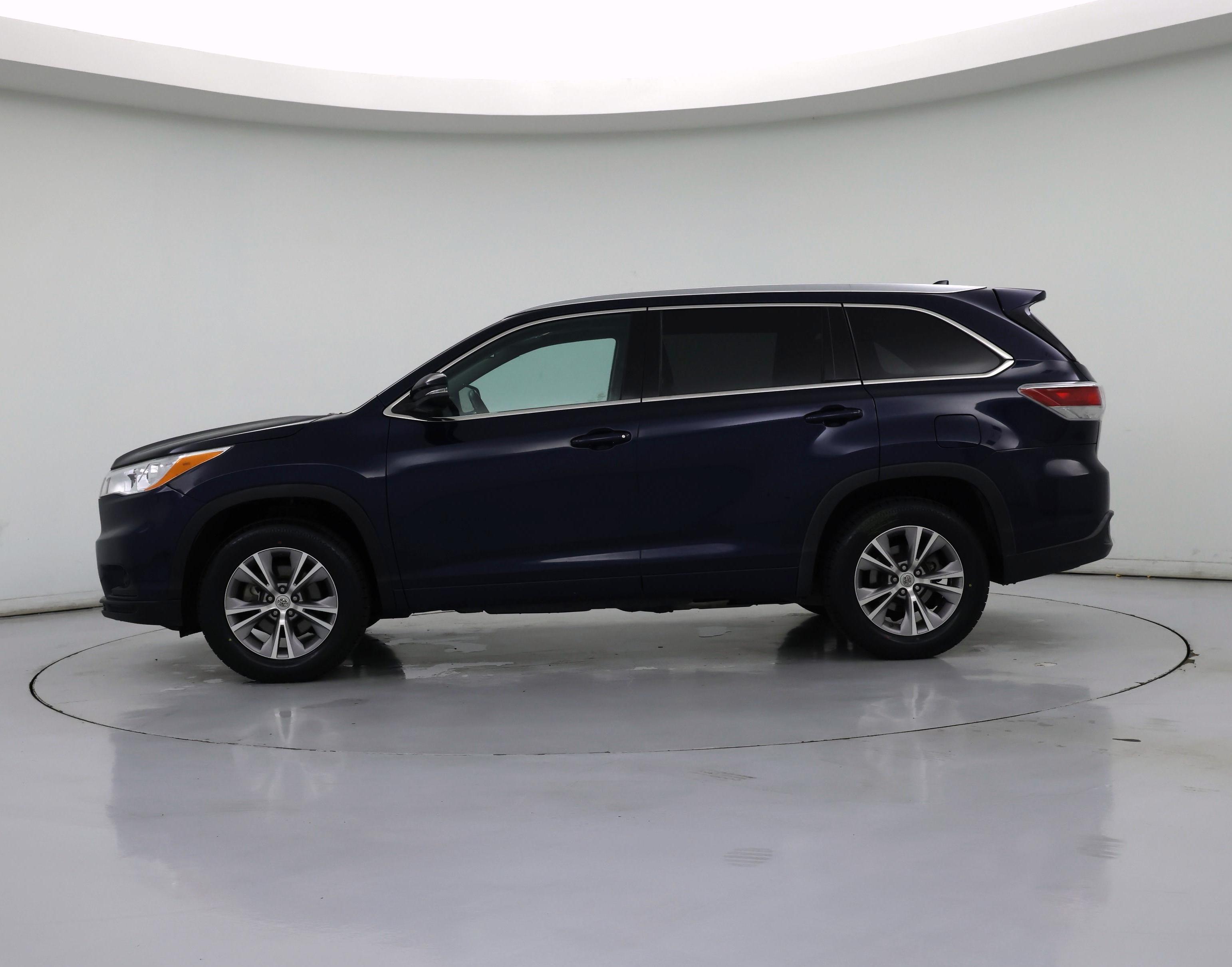 Thumbnail: 2014 Toyota Highlander - 3