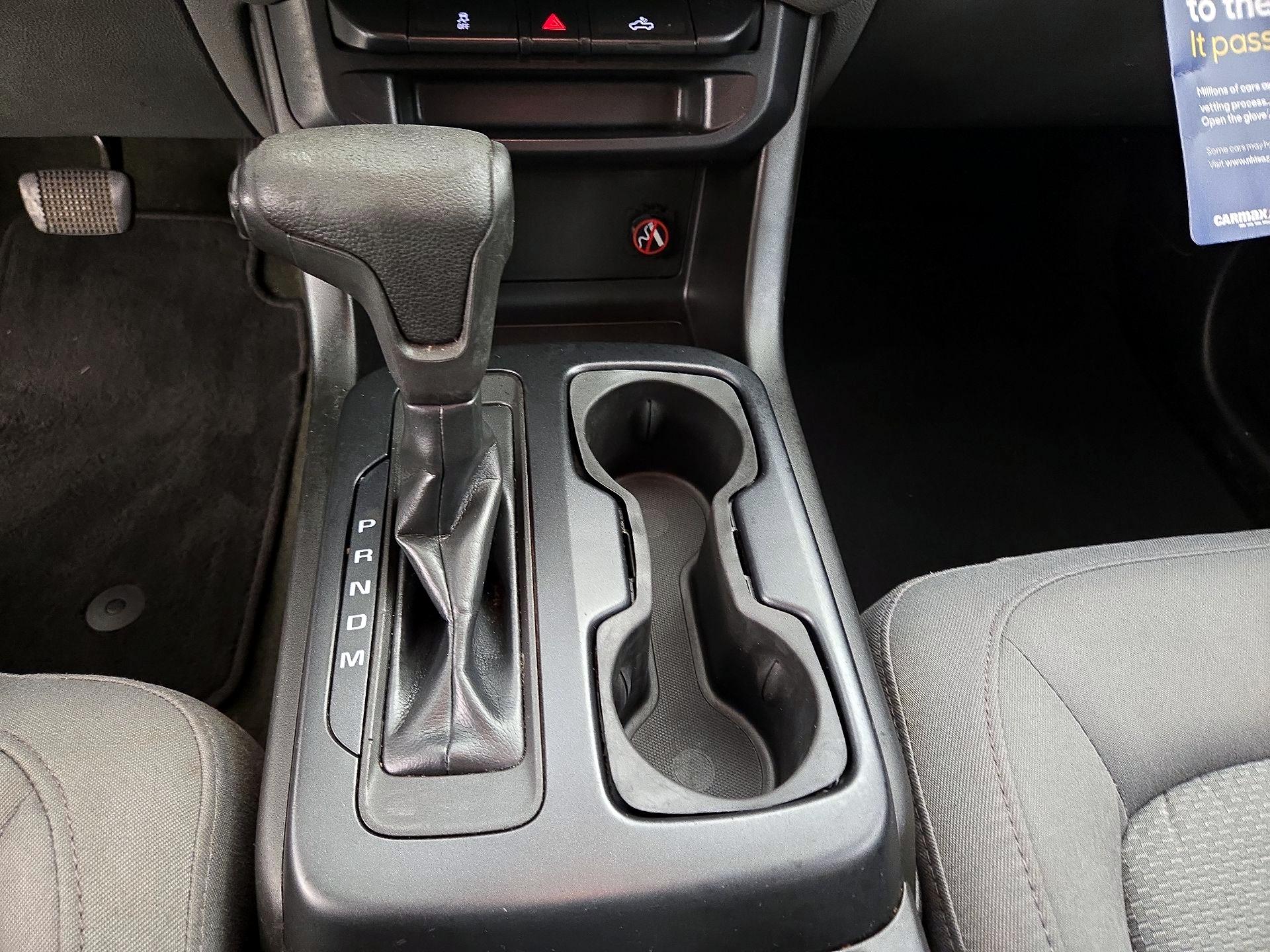 Thumbnail: 2015 GMC Canyon - 17