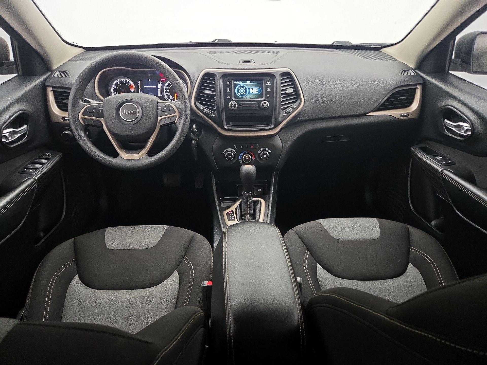 Thumbnail: 2016 Jeep Cherokee - 9