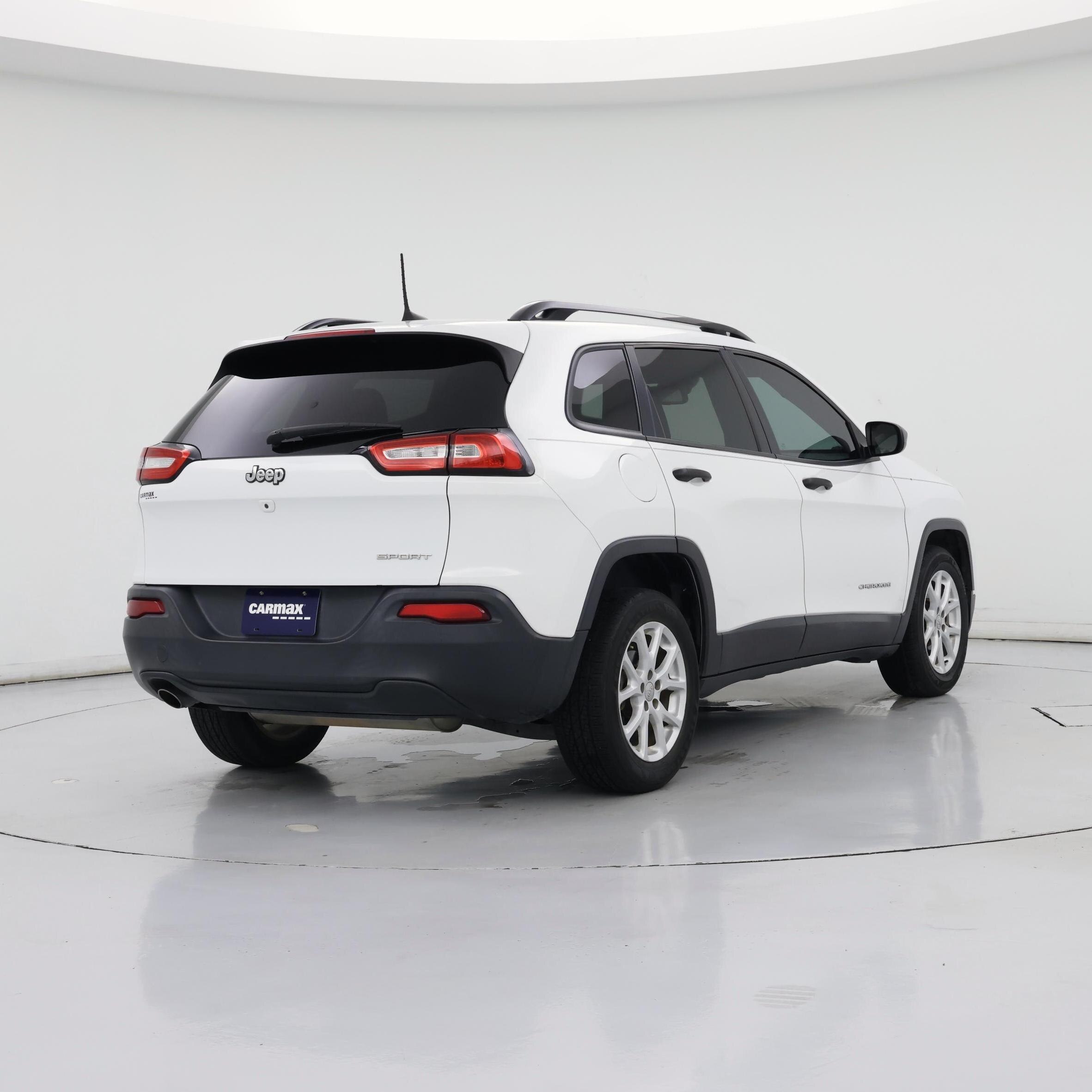 Thumbnail: 2016 Jeep Cherokee - 8