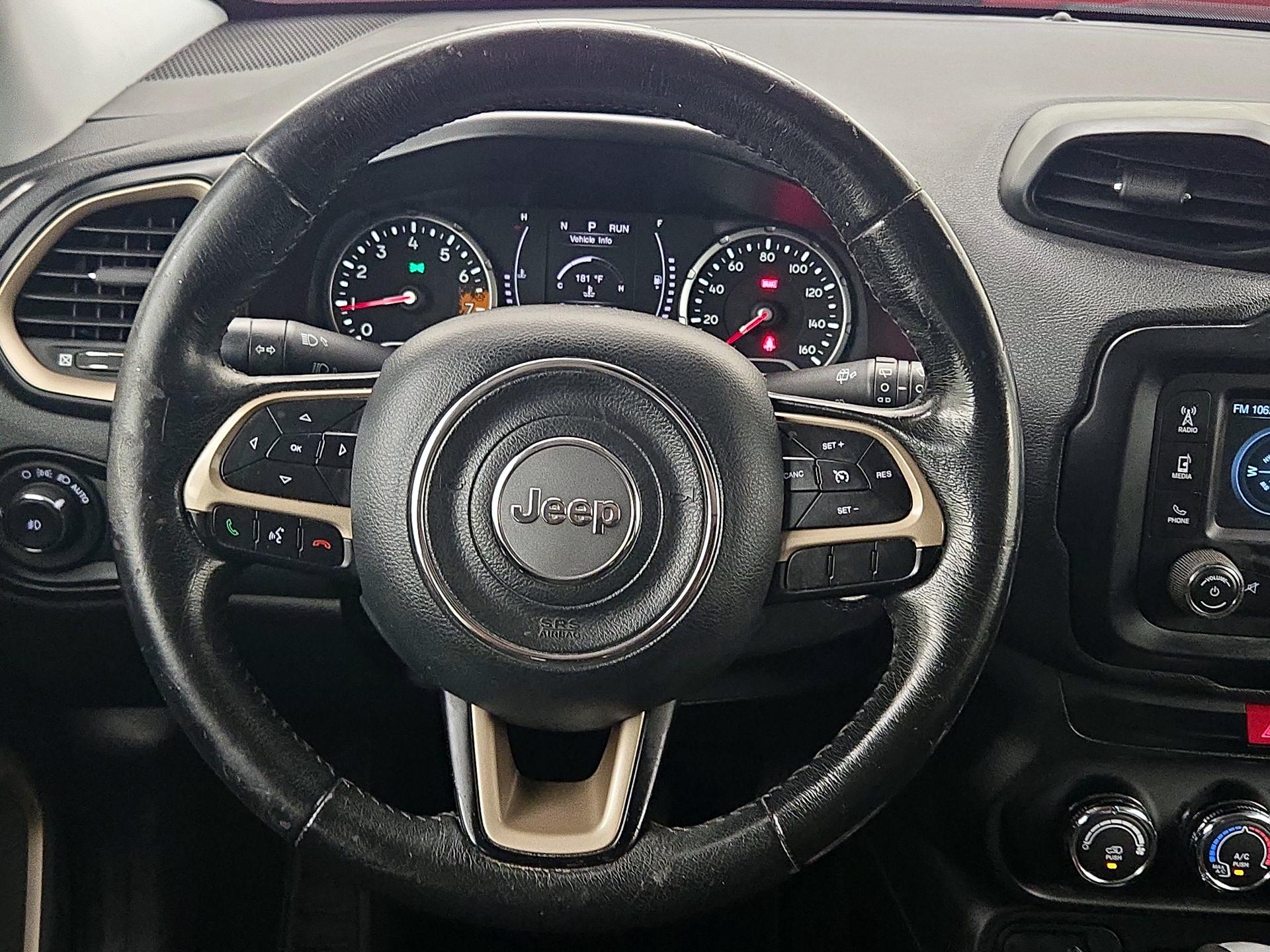 Thumbnail: 2016 Jeep Renegade - 10
