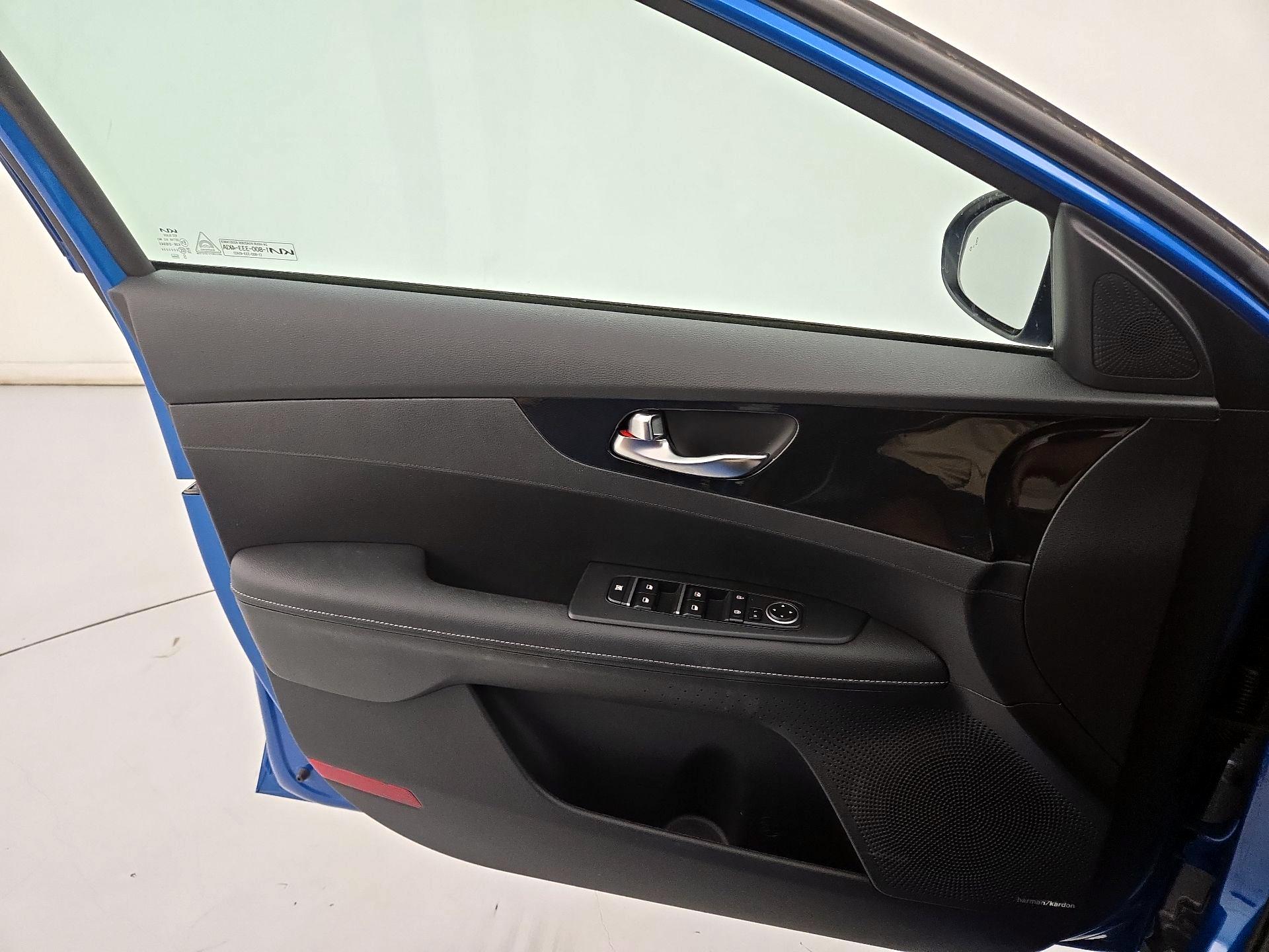 Thumbnail: 2023 Kia Forte - 12