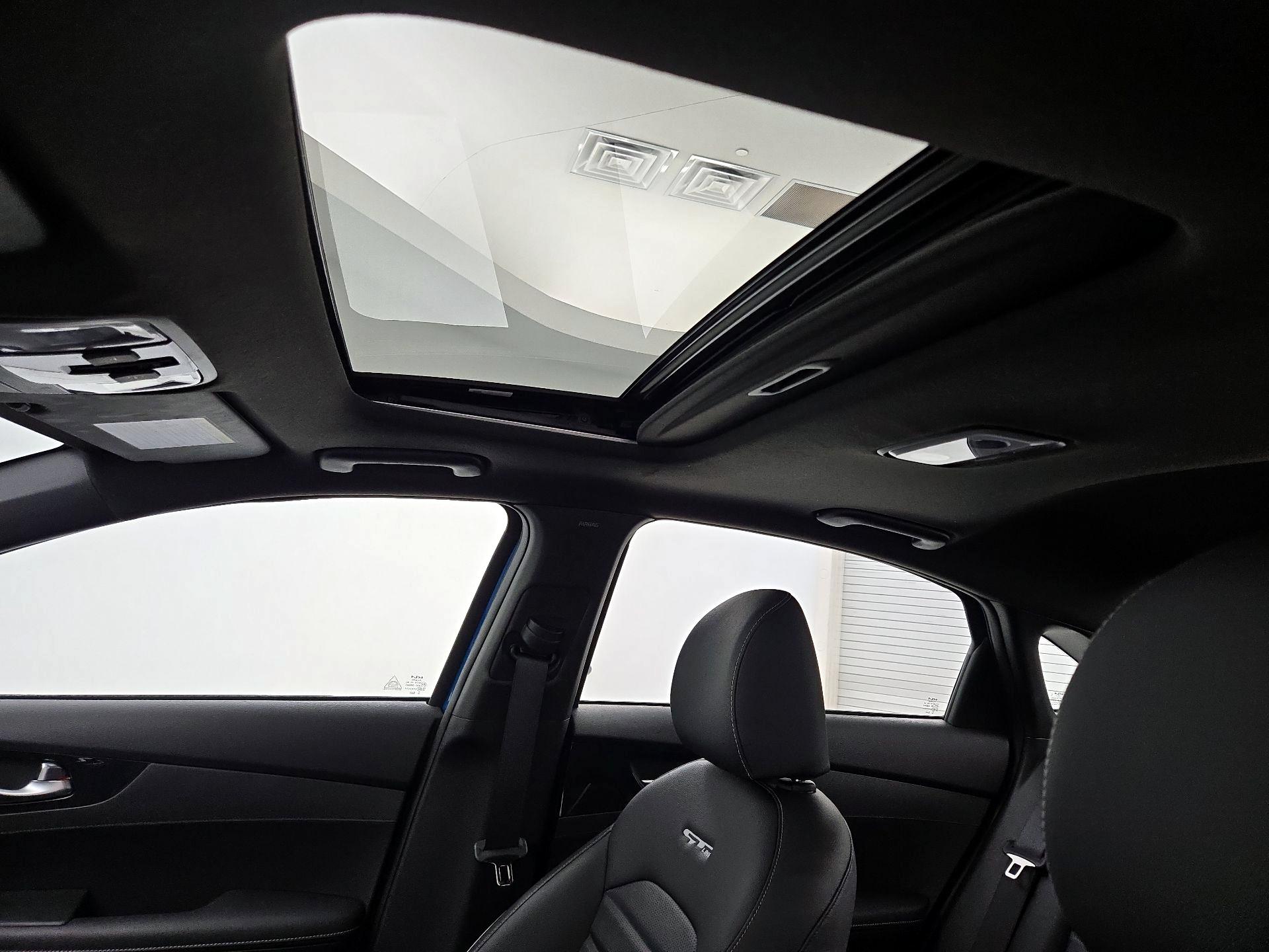 Thumbnail: 2023 Kia Forte - 20