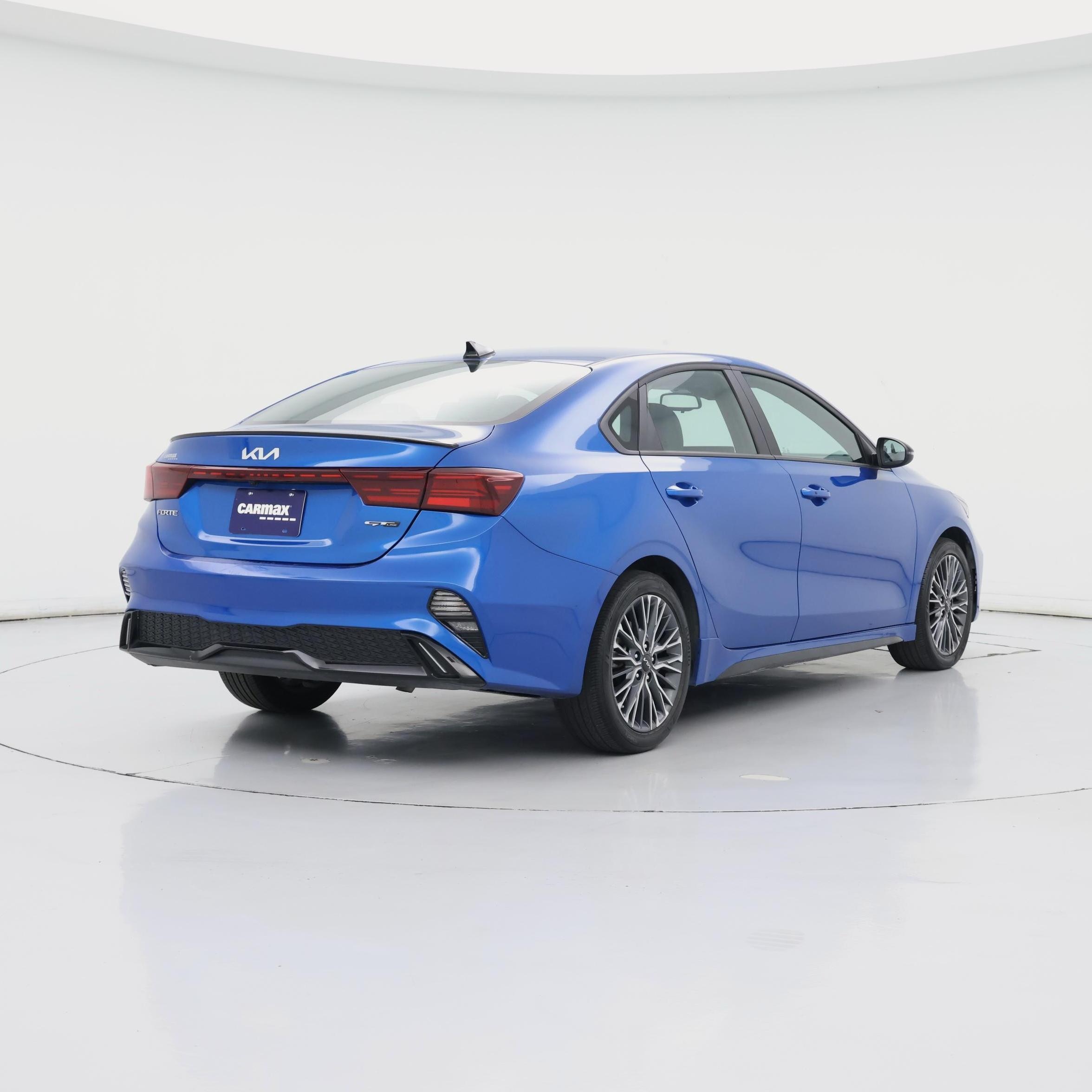 Thumbnail: 2023 Kia Forte - 8