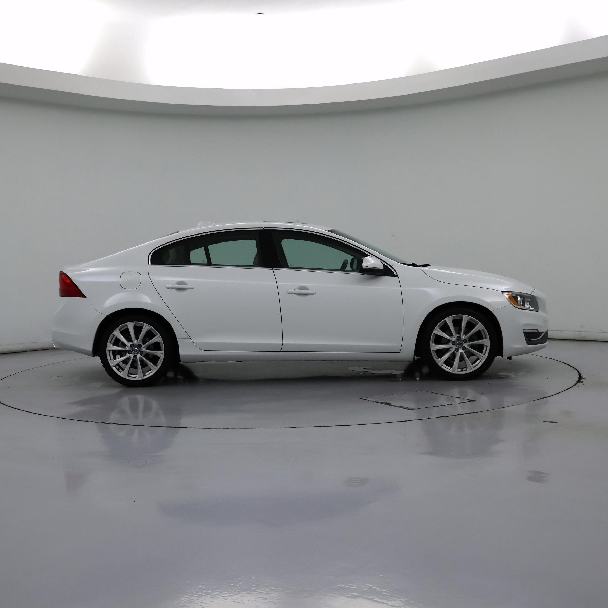 Thumbnail: 2016 Volvo S60 - 7