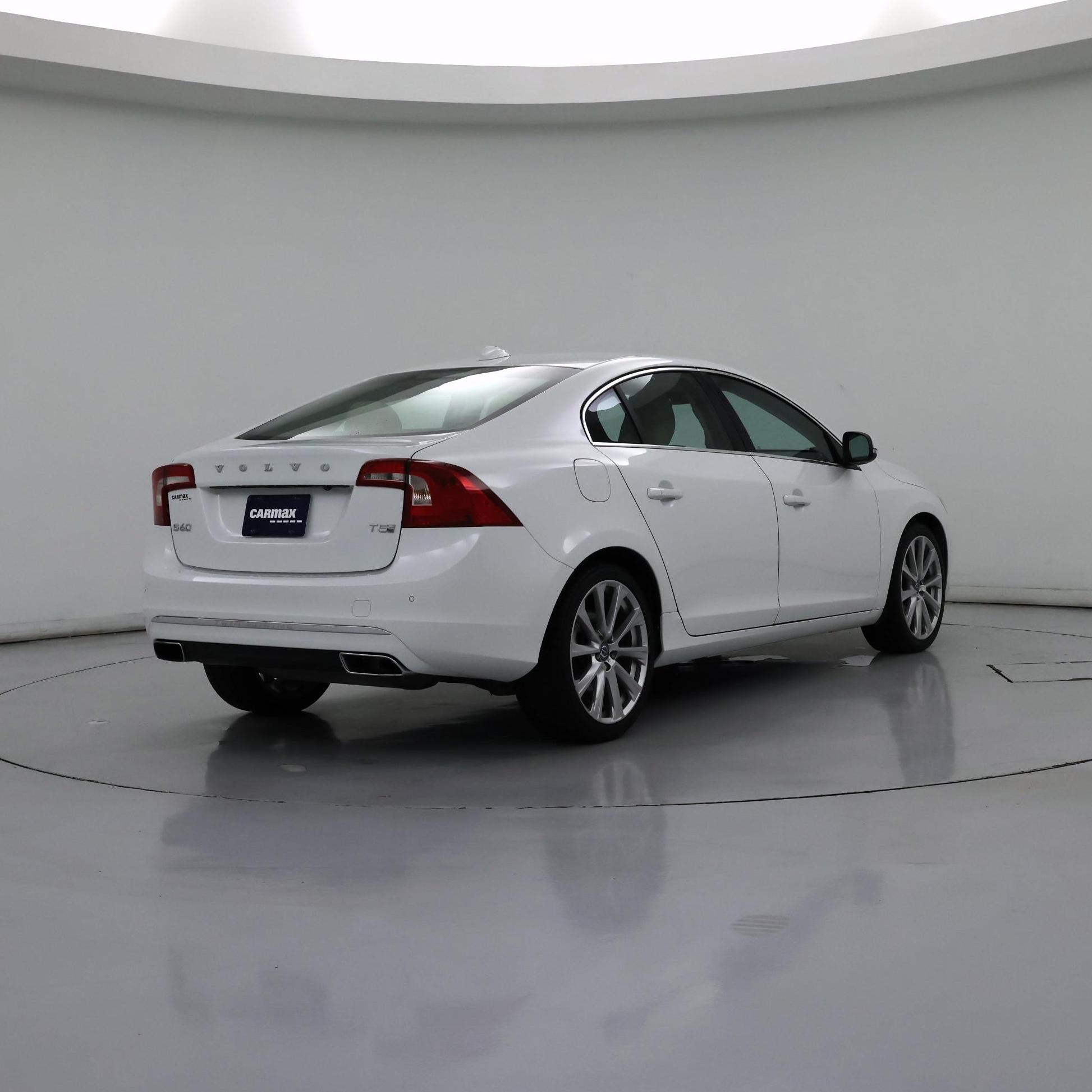 Thumbnail: 2016 Volvo S60 - 8