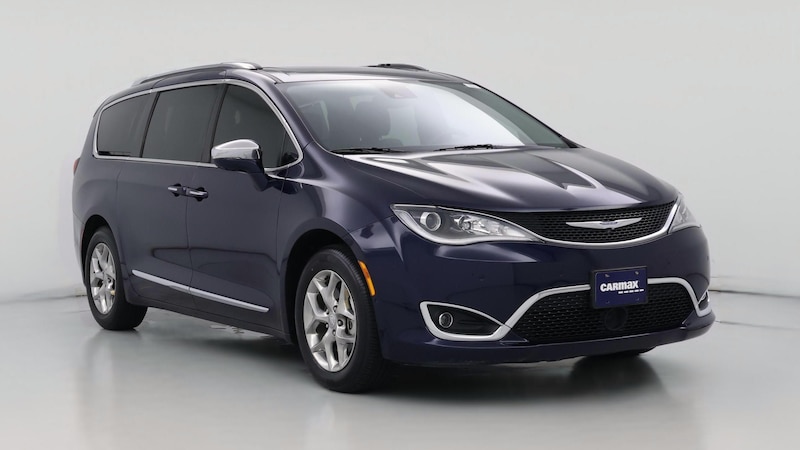2018 Chrysler Pacifica Limited Hero Image